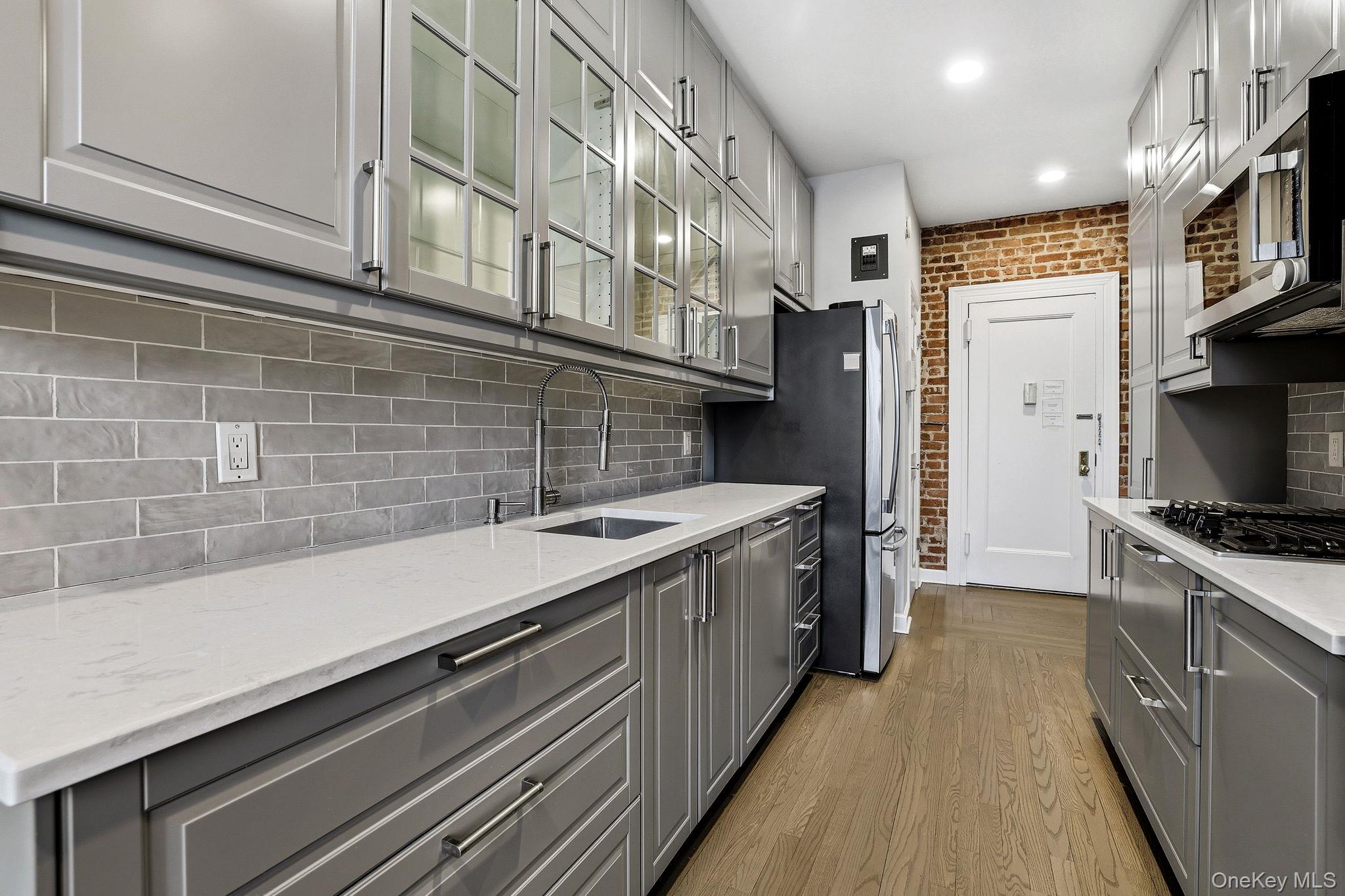 #10 photo, 11 Alden Road, Larchmont , NY 10538