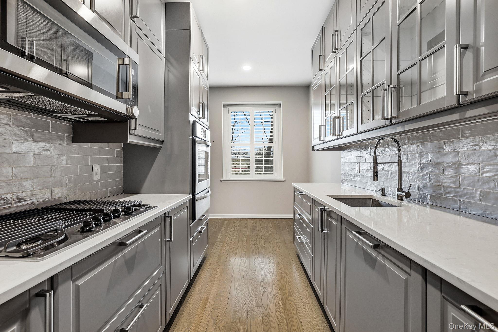 #12 photo, 11 Alden Road, Larchmont , NY 10538