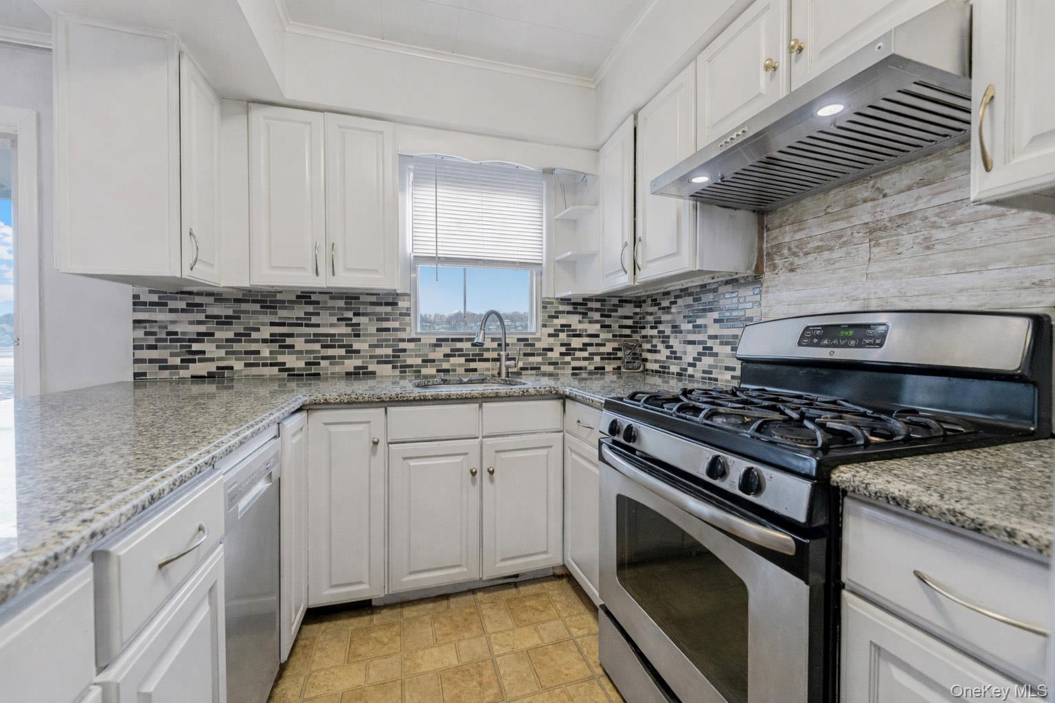 #3 photo, 120 Woodland Avenue, Yonkers , NY 10703