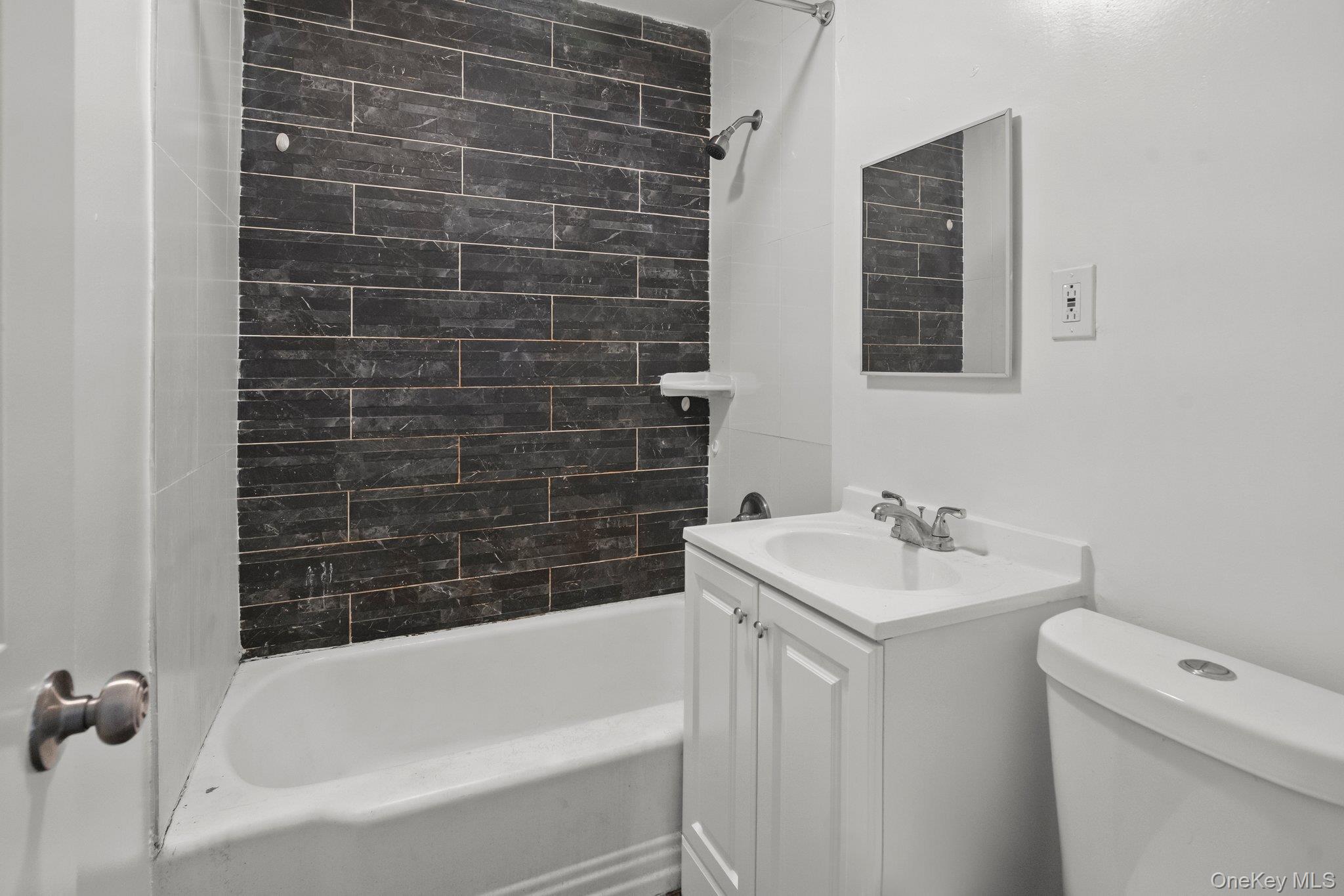 #4 photo, 15 Vernon Terrace, 纽约州 Poughkeepsie , NY 12601