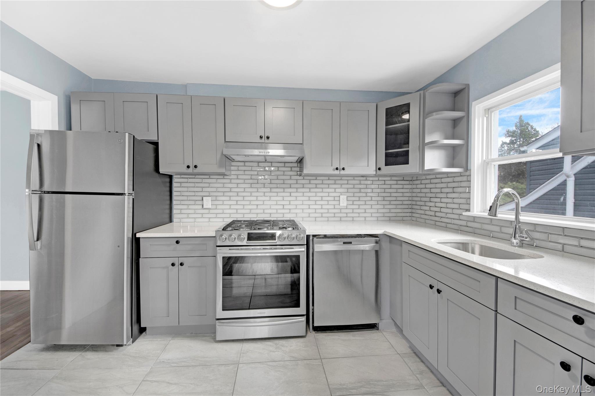 #10 photo, 28 Crestmont Avenue, Yonkers , NY 10704