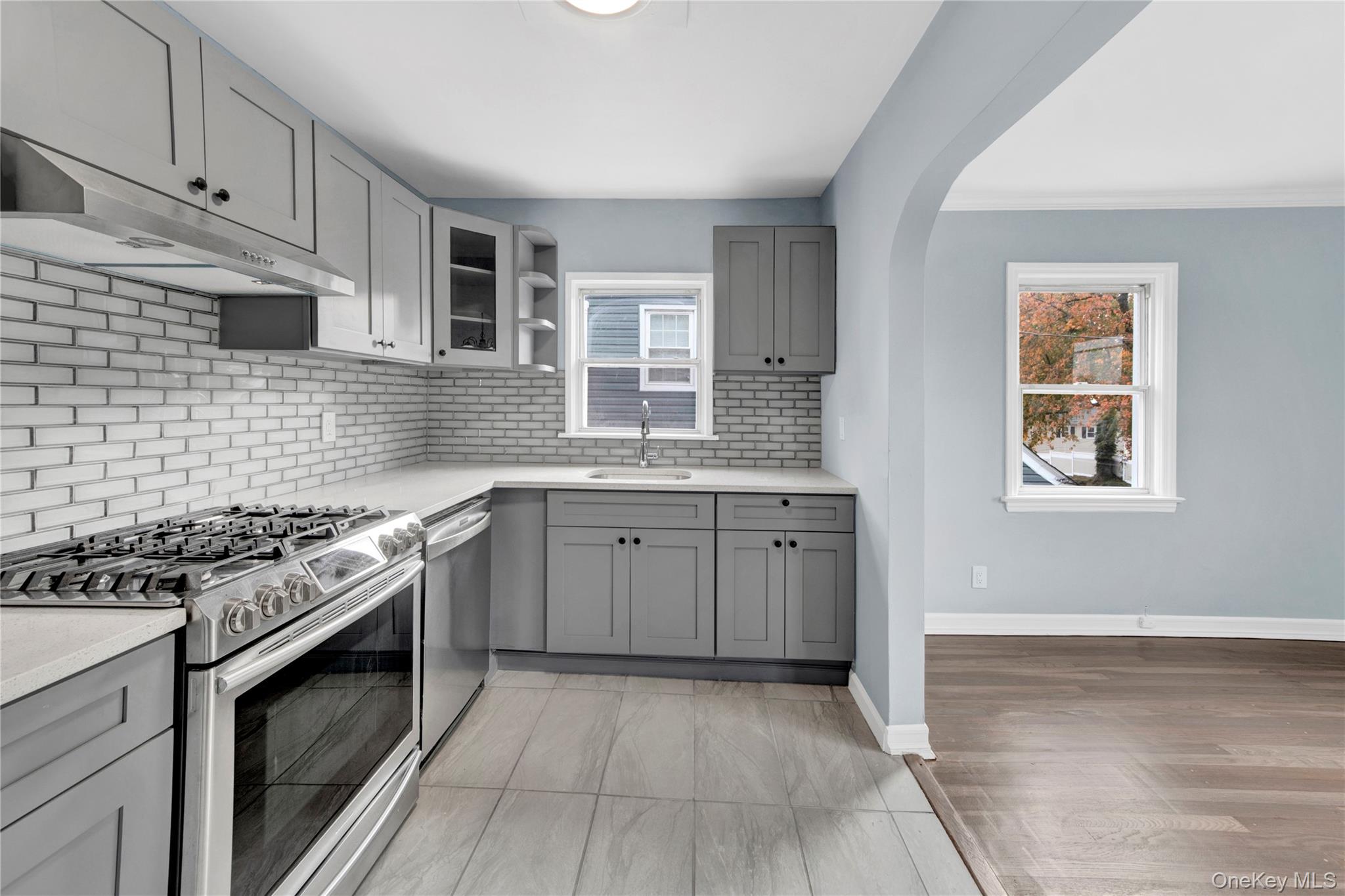 #11 photo, 28 Crestmont Avenue, Yonkers , NY 10704