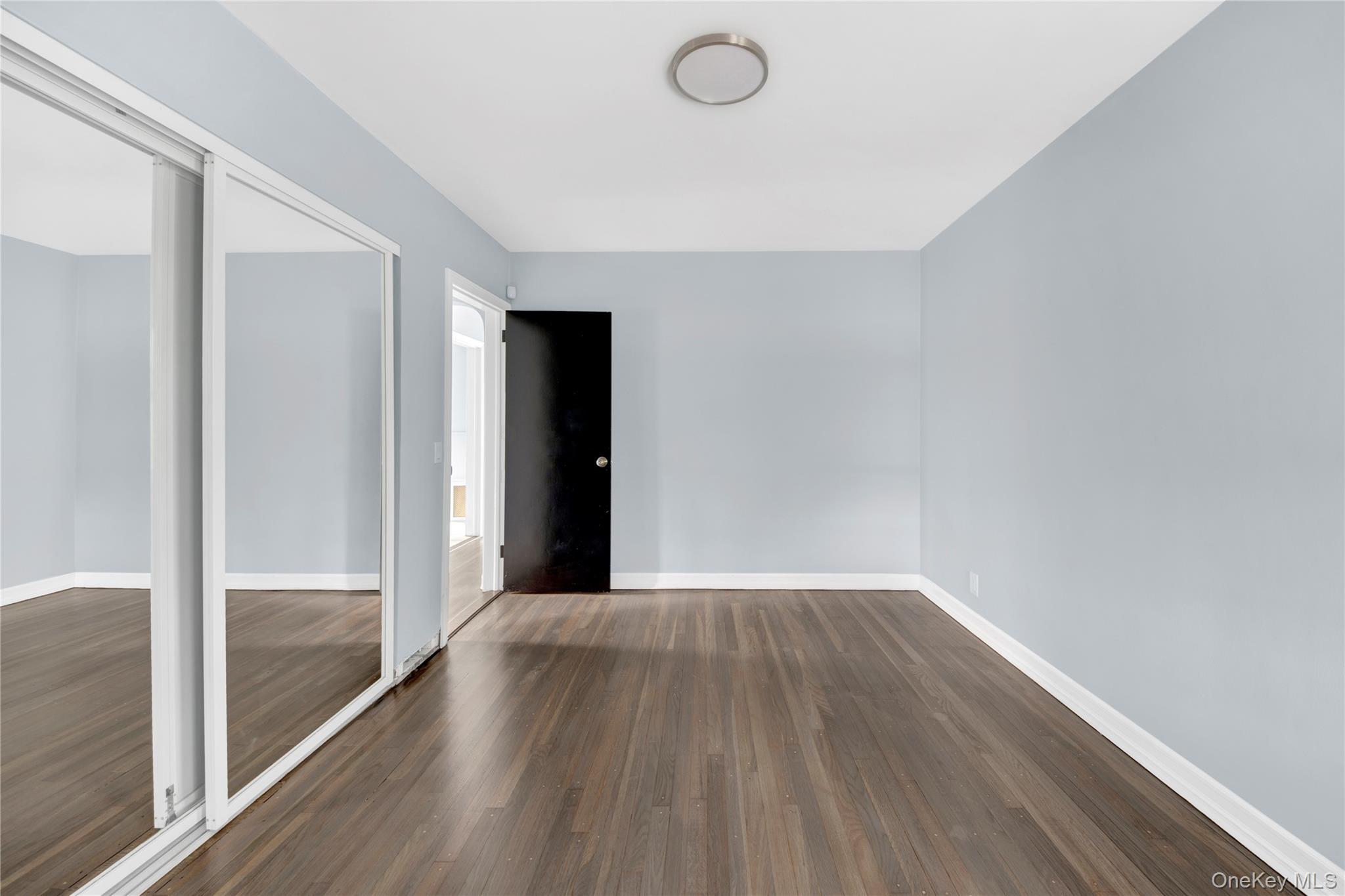 #5 photo, 28 Crestmont Avenue, Yonkers , NY 10704