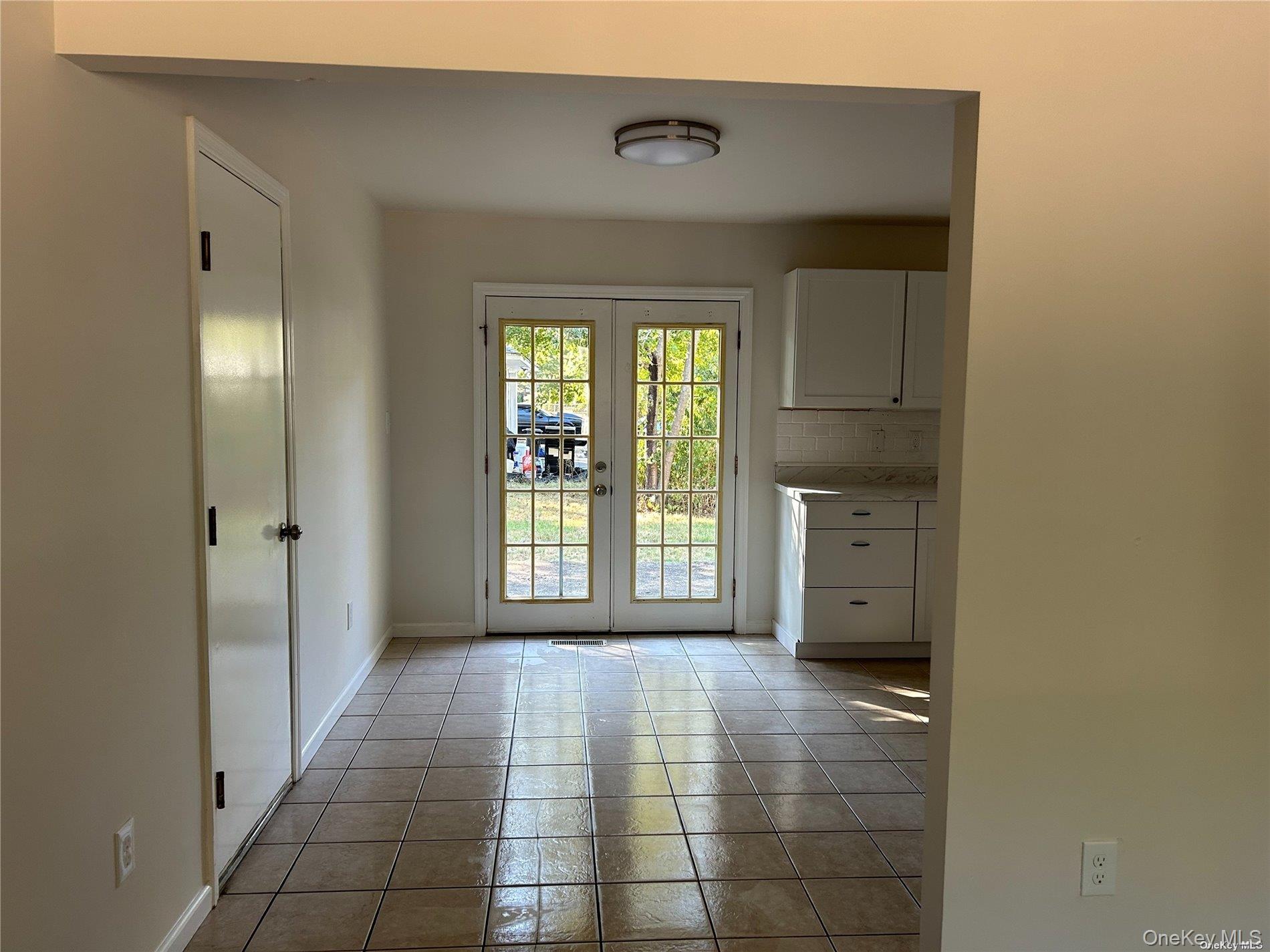 #6 photo, 70 J T Boulevard, Саффолк ‖ Riverhead , NY 11901