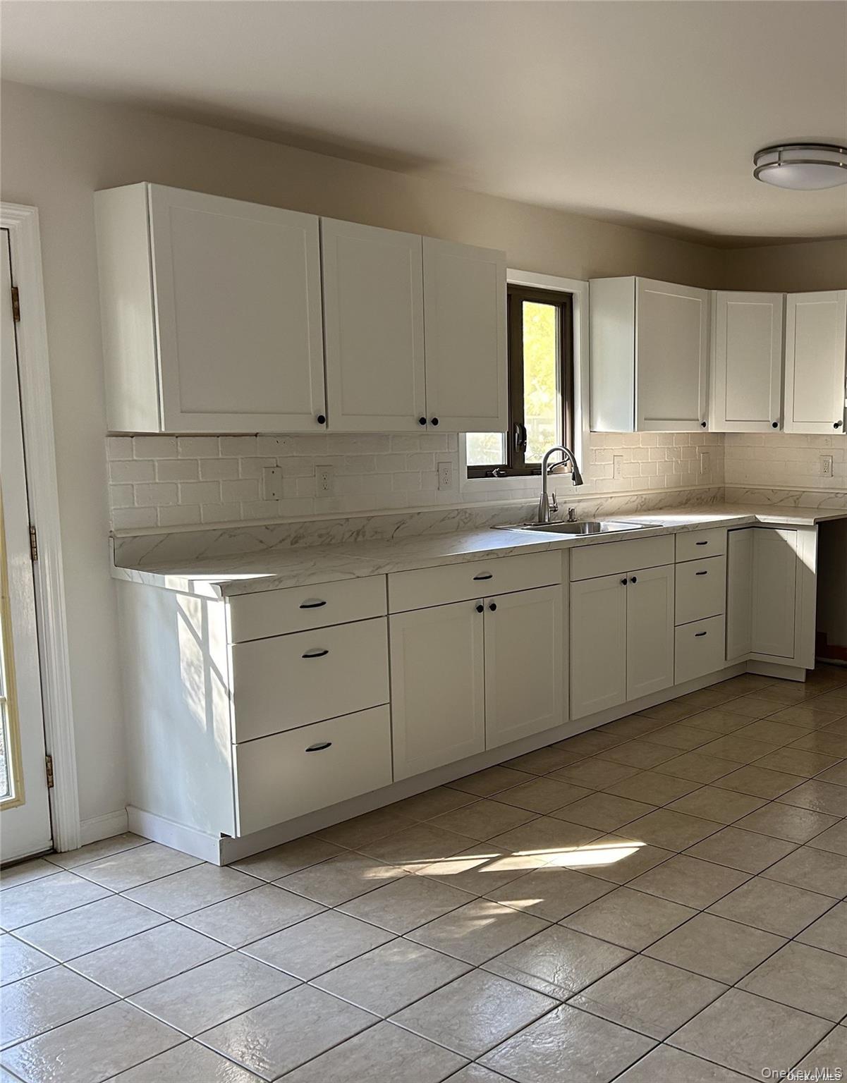 #7 photo, 70 J T Boulevard, Саффолк ‖ Riverhead , NY 11901