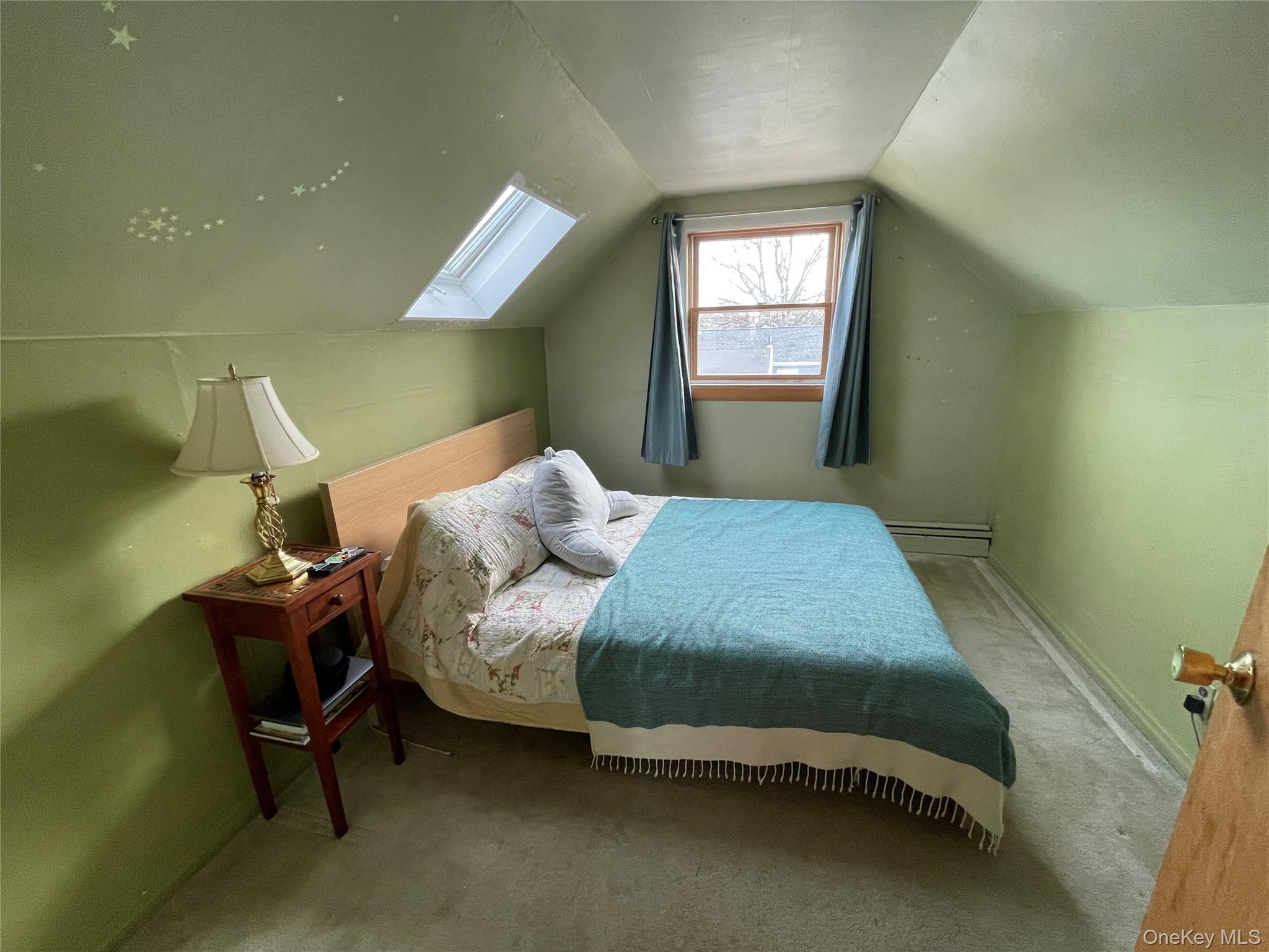 #16 photo, 413 37th Street, מחוז סאפוק Lindenhurst , NY 11757