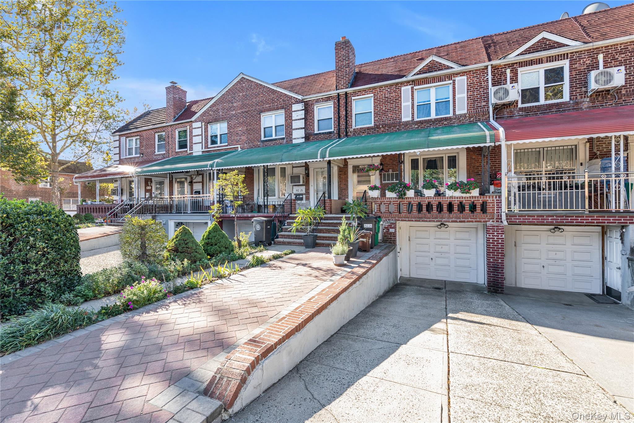 #18 photo, 142-24 61st Road, Flushing , NY 11367