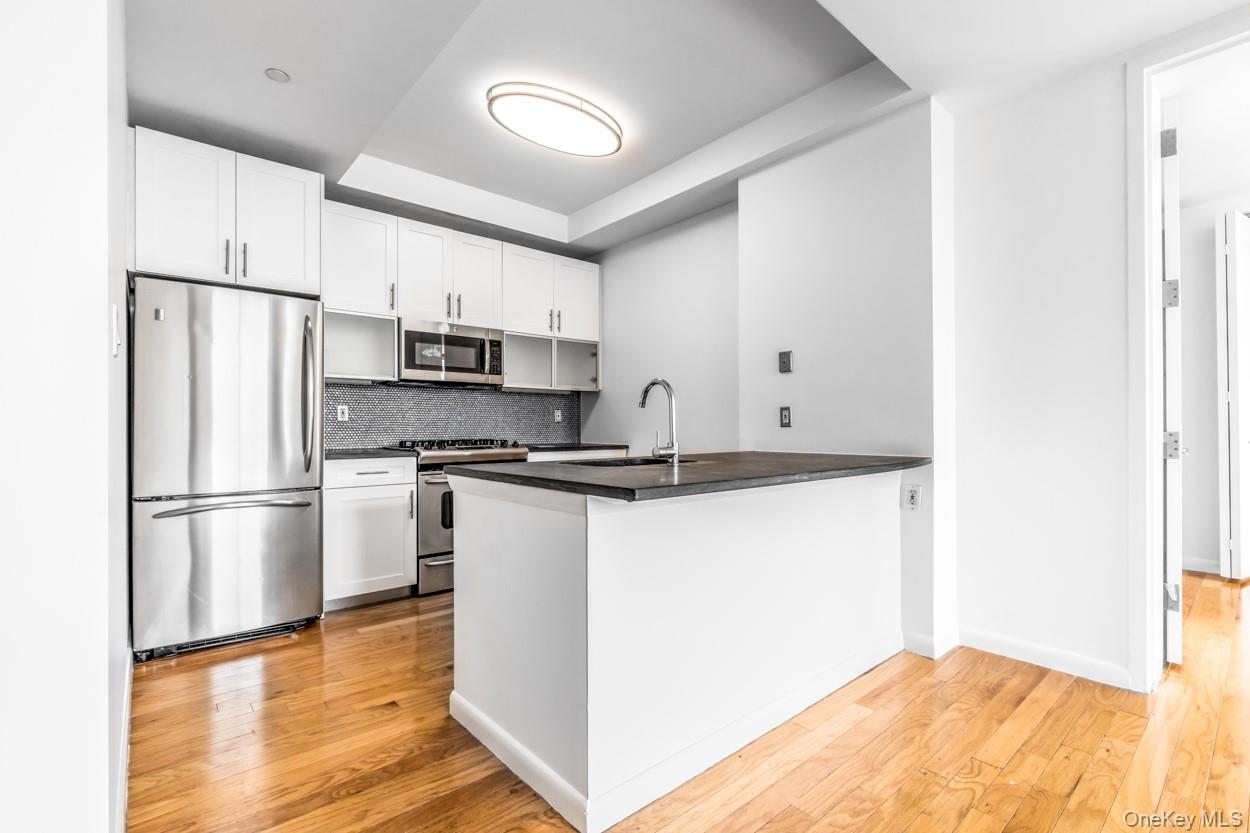 #3 photo, 48-21 5th Street, Long Island City , NY 11101