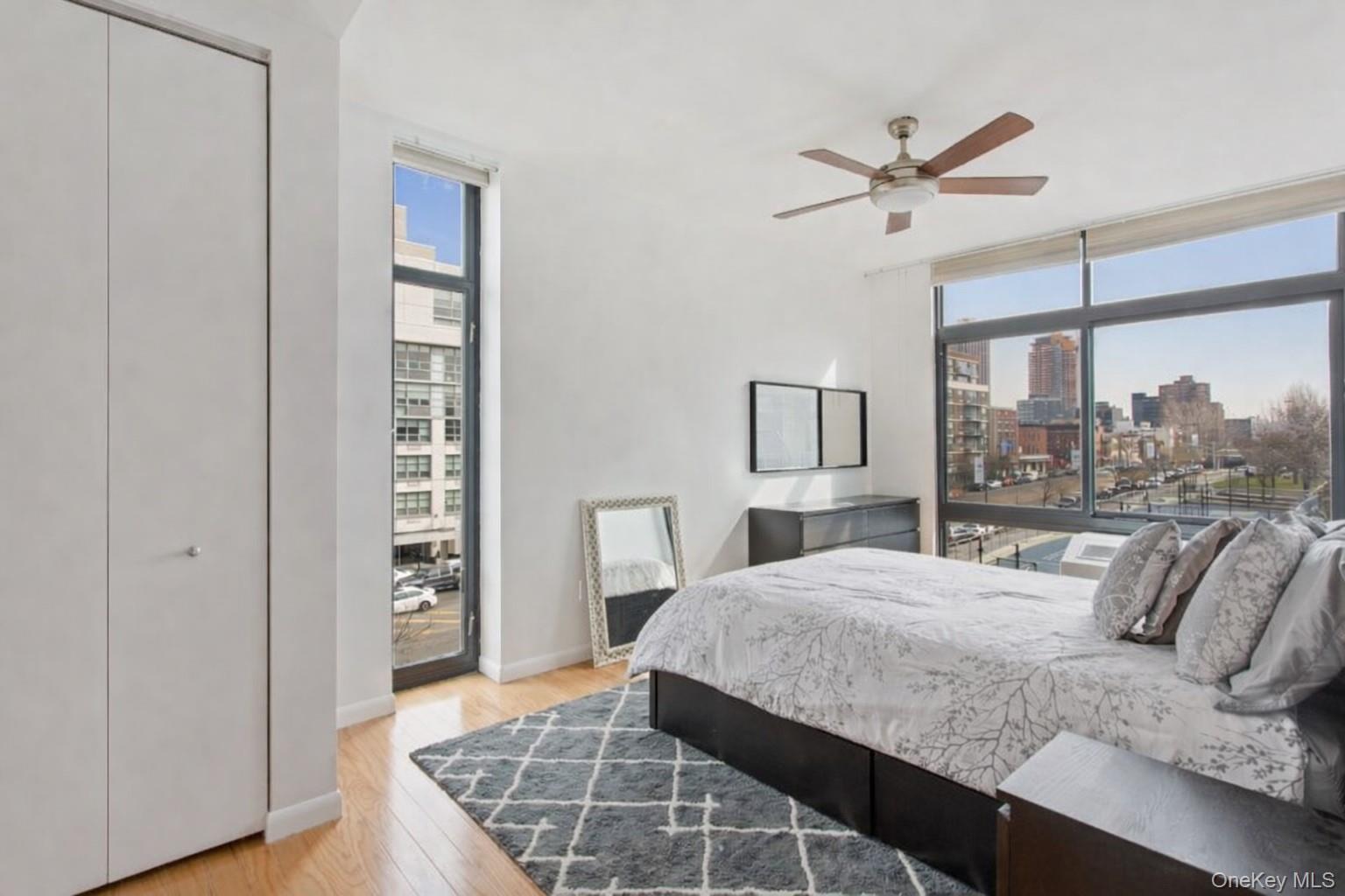 #6 photo, 48-21 5th Street, Long Island City , NY 11101