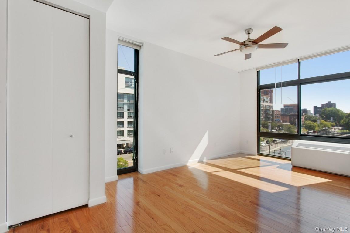 #7 photo, 48-21 5th Street, Long Island City , NY 11101