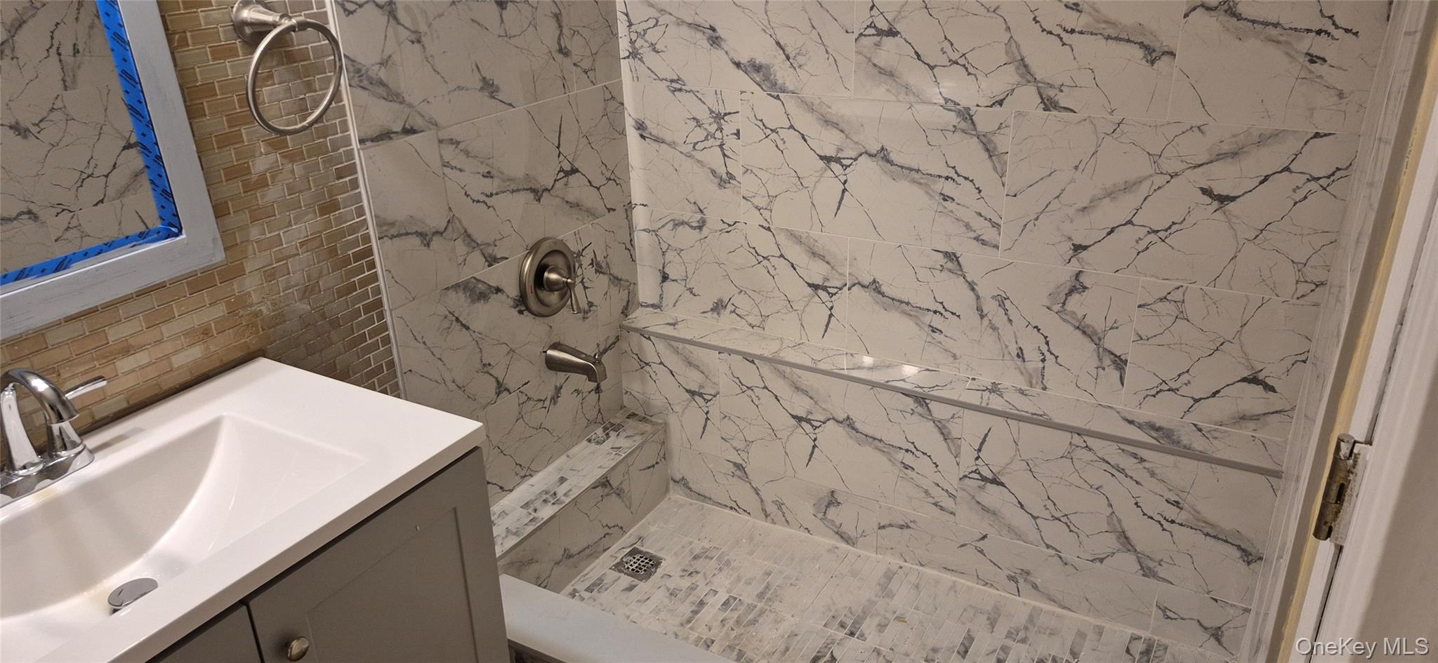 #8 photo, East Islip, सफ़ोक काउंटी East Islip , NY 11730