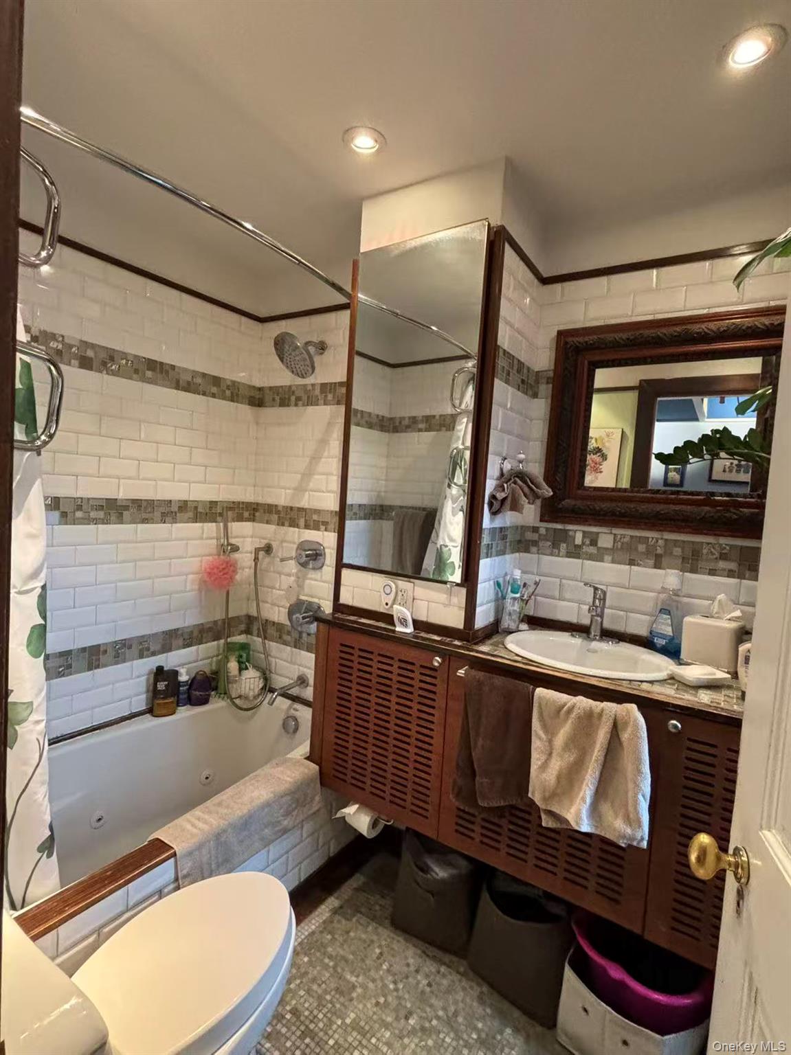 #12 photo, 57-15 66th Street, 皇后区 麦斯佩斯 Maspeth , NY 11378