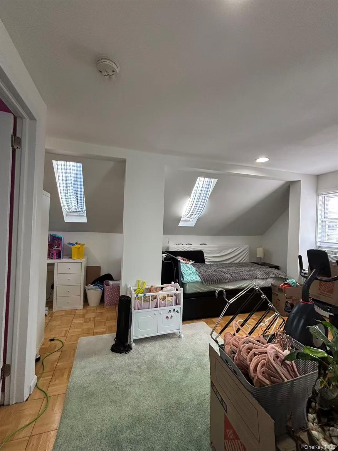 #8 photo, 57-15 66th Street, 皇后区 麦斯佩斯 Maspeth , NY 11378