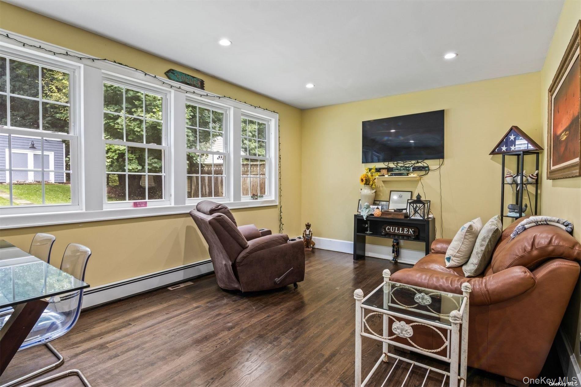 #11 photo, 245 Main Street, سوفولك Cold Spring Harbor , NY 11724