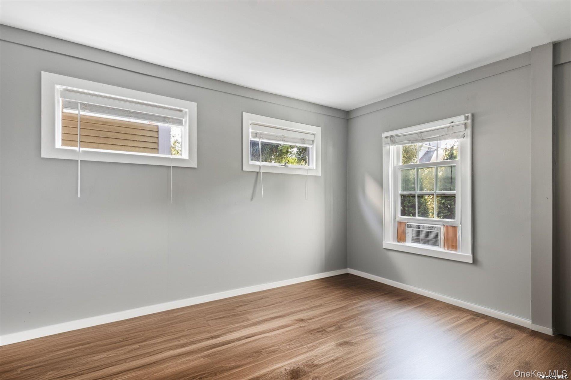 #17 photo, 245 Main Street, سوفولك Cold Spring Harbor , NY 11724