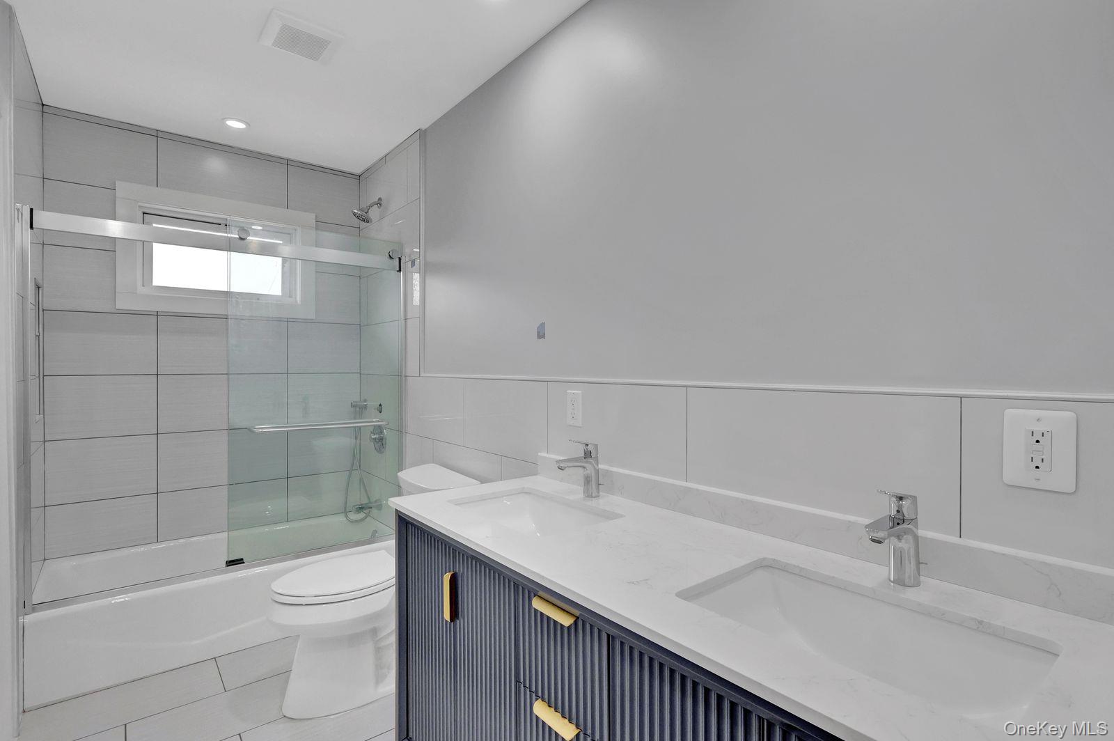 #14 photo, 33 Gaines Street, सफ़ोक काउंटी Huntington , NY 11743