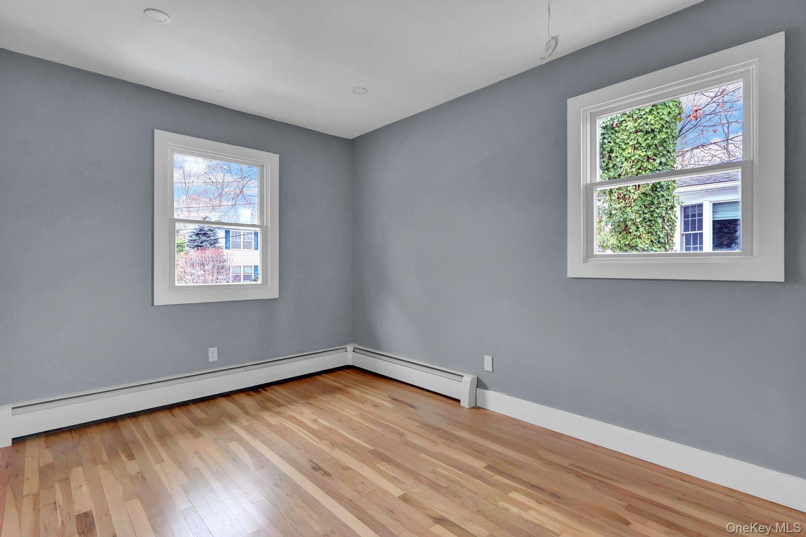 #15 photo, 33 Gaines Street, सफ़ोक काउंटी Huntington , NY 11743