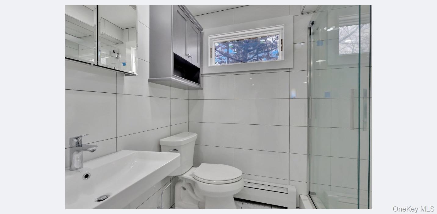 #18 photo, 33 Gaines Street, सफ़ोक काउंटी Huntington , NY 11743