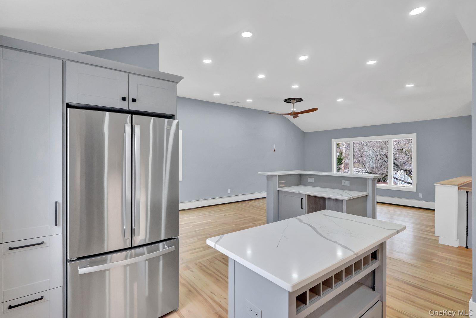 #5 photo, 33 Gaines Street, सफ़ोक काउंटी Huntington , NY 11743