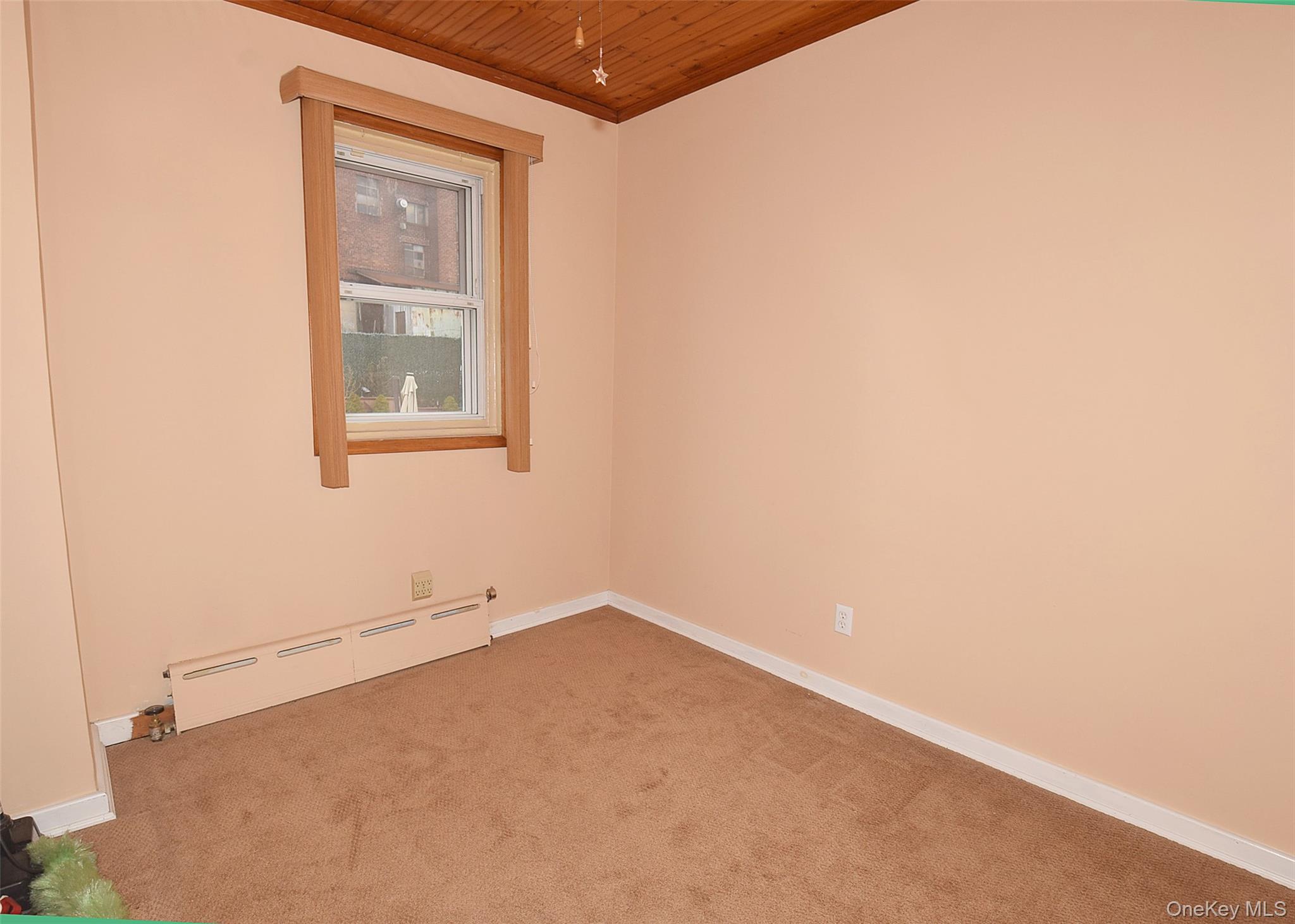 #14 photo, 7216 66th Drive, 뉴욕퀸즈 Middle Village , NY 11379