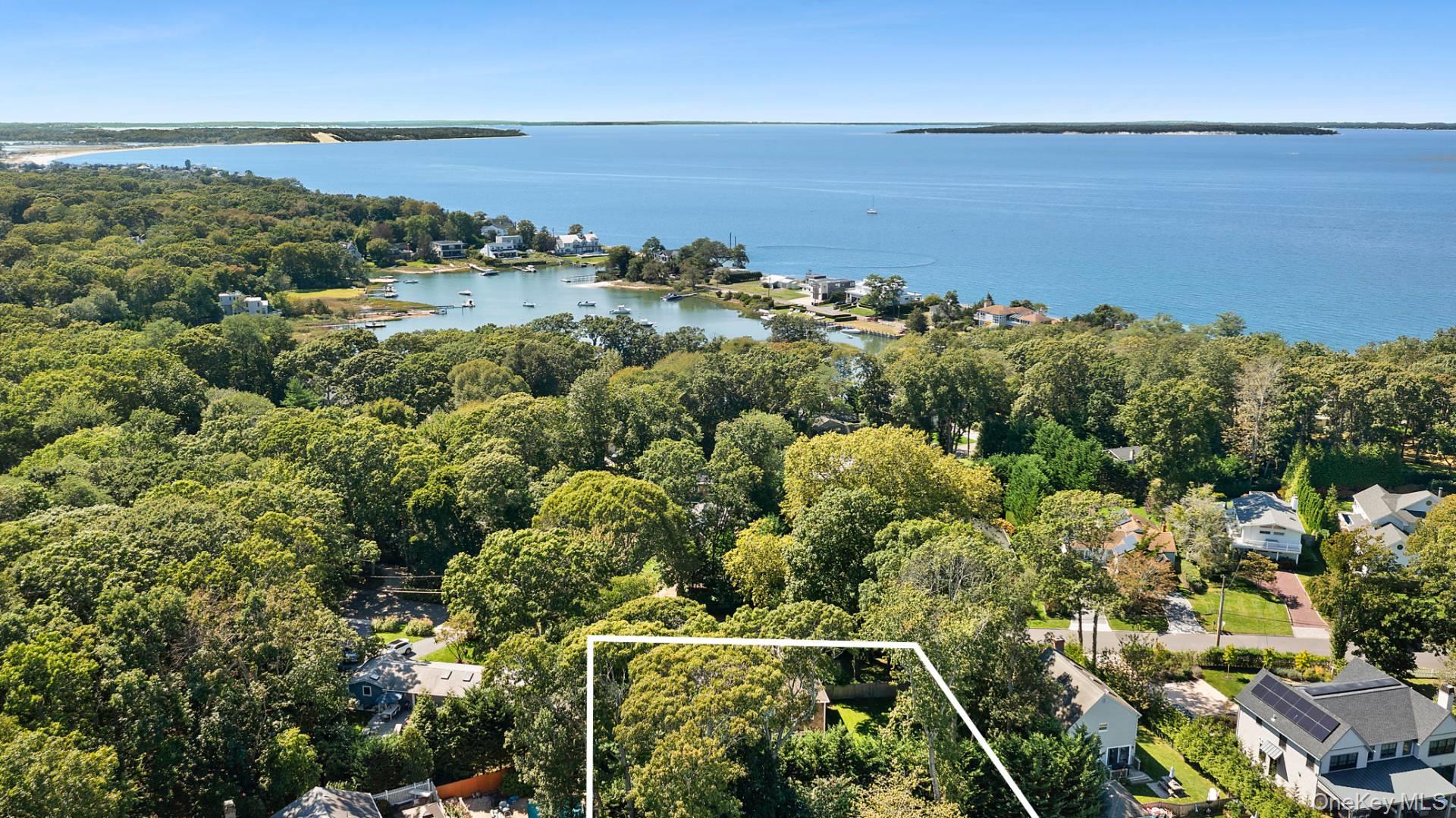 #1 photo, 10 Bay View Road, Southampton , NY 11968