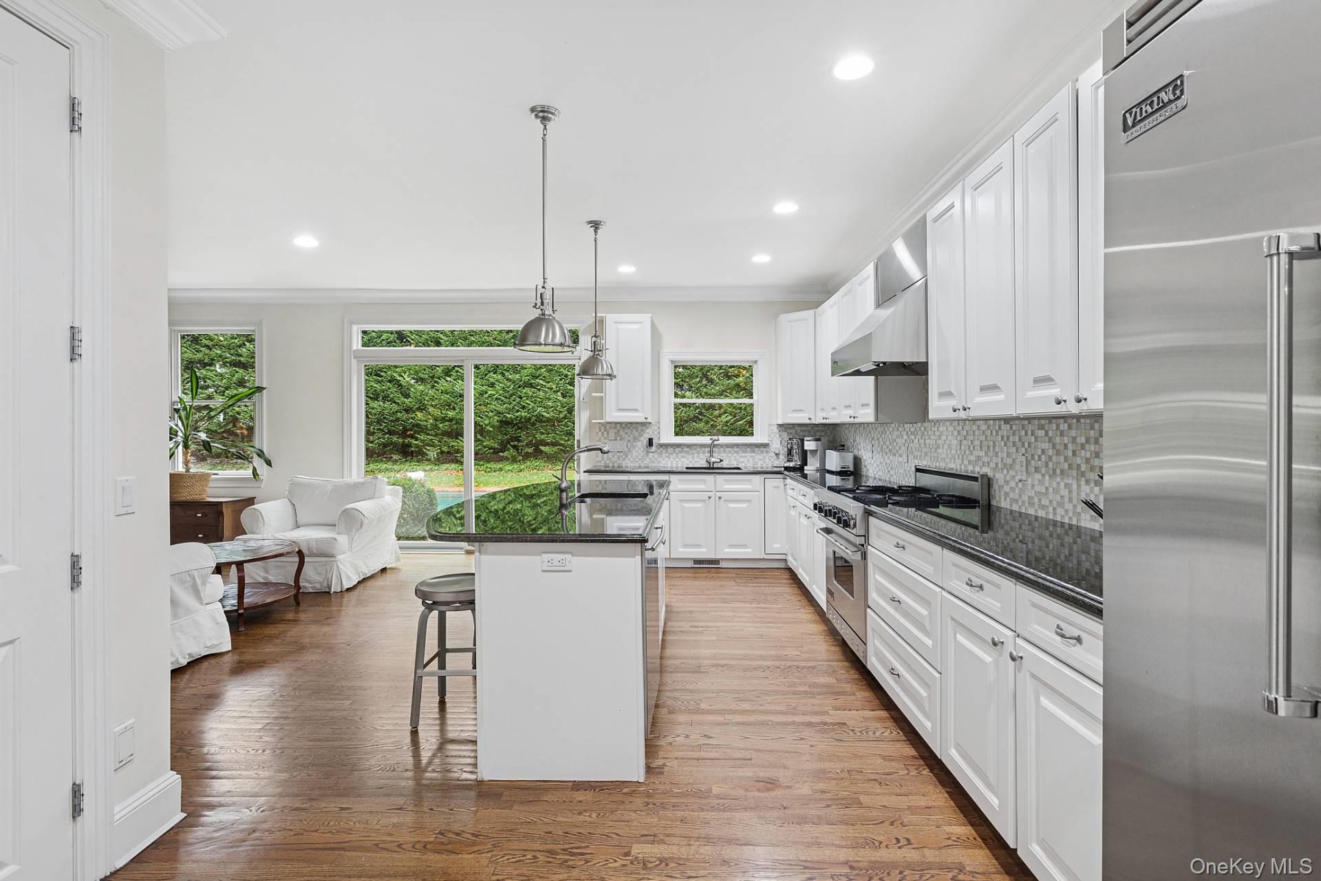 #9 photo, 10 Bay View Road, Southampton , NY 11968