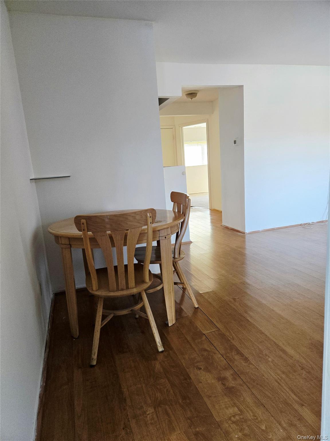 #6 photo, 79 Pointe Circle South, Coram , NY 11727