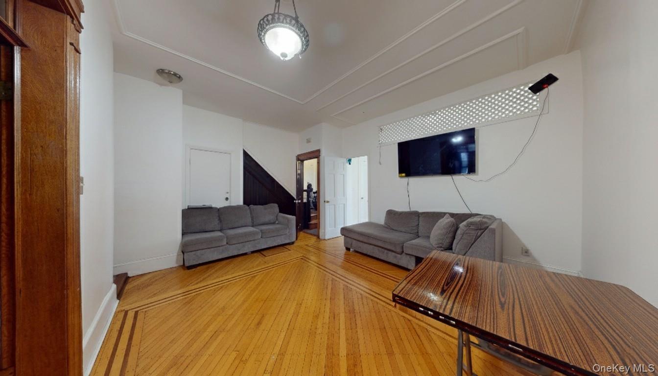 #4 photo, 972 52nd Street, Brooklyn , NY 11219