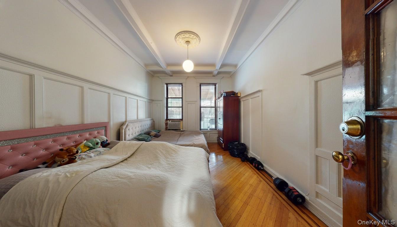 #5 photo, 972 52nd Street, Brooklyn , NY 11219