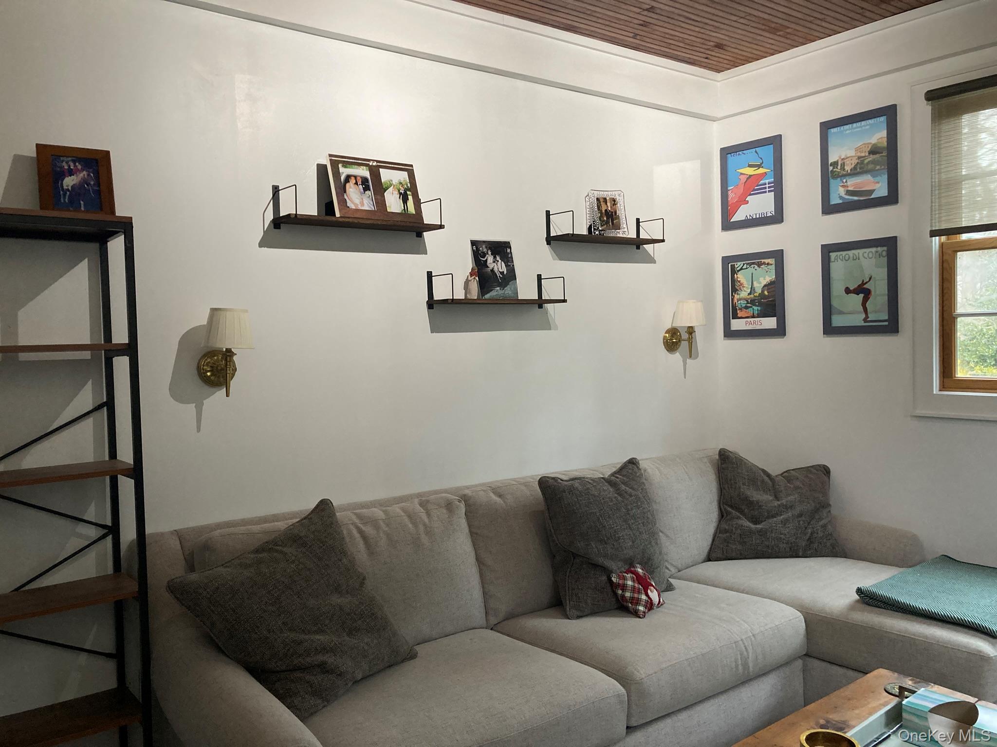 #14 photo, 2 Red Ground Road, Нассау ‖ Old Westbury , NY 11568