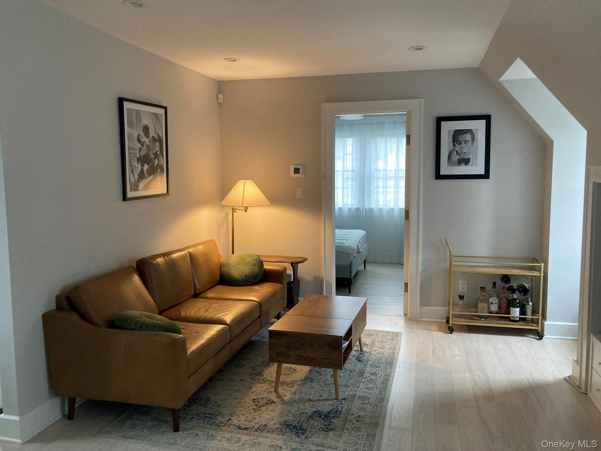 #3 photo, 2 Red Ground Road, Нассау ‖ Old Westbury , NY 11568