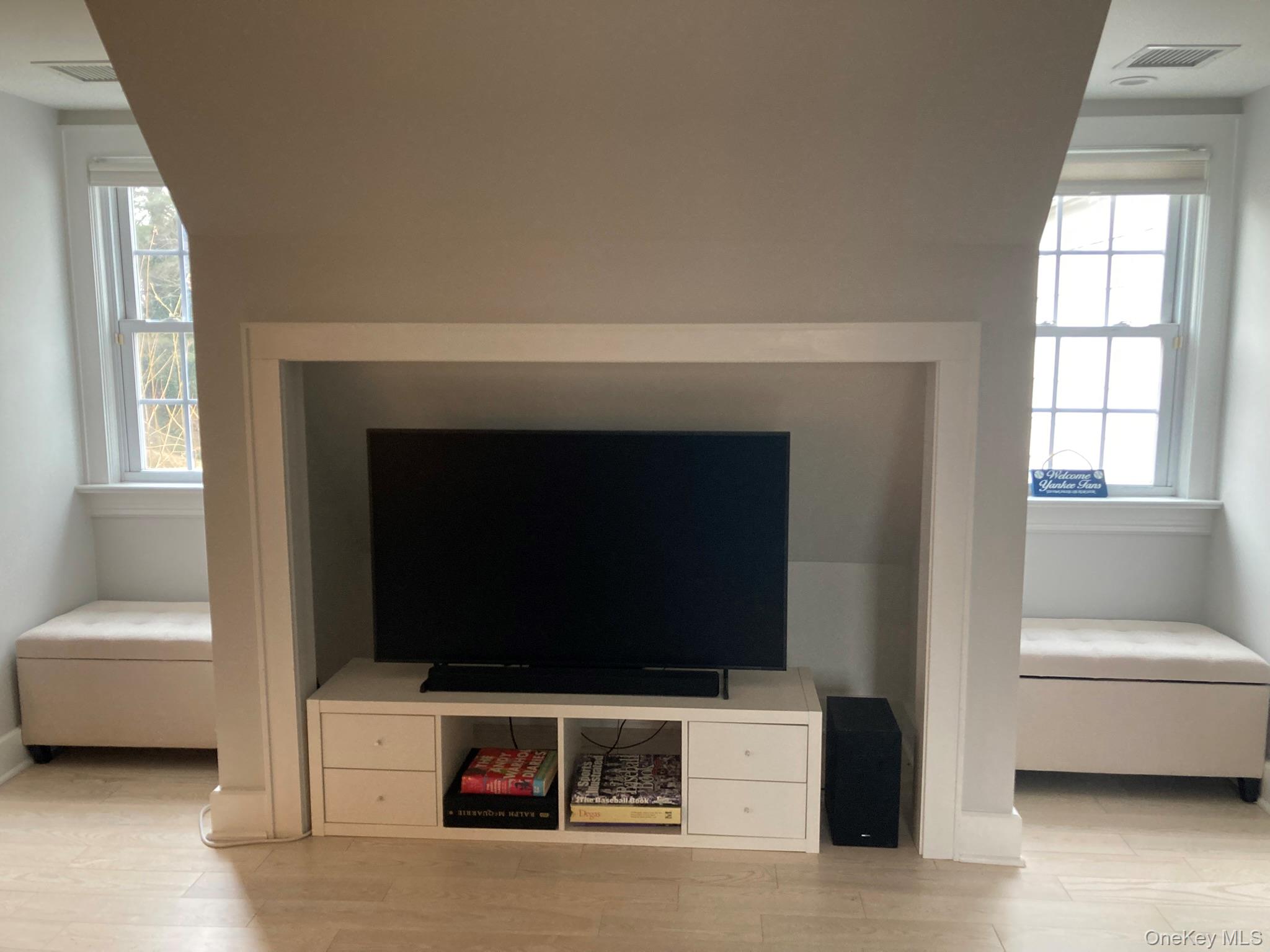 #4 photo, 2 Red Ground Road, Нассау ‖ Old Westbury , NY 11568