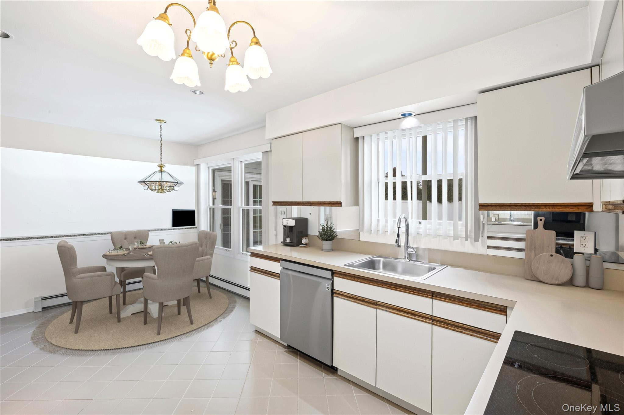 #17 photo, 6 Hillview Court, Commack , NY 11725