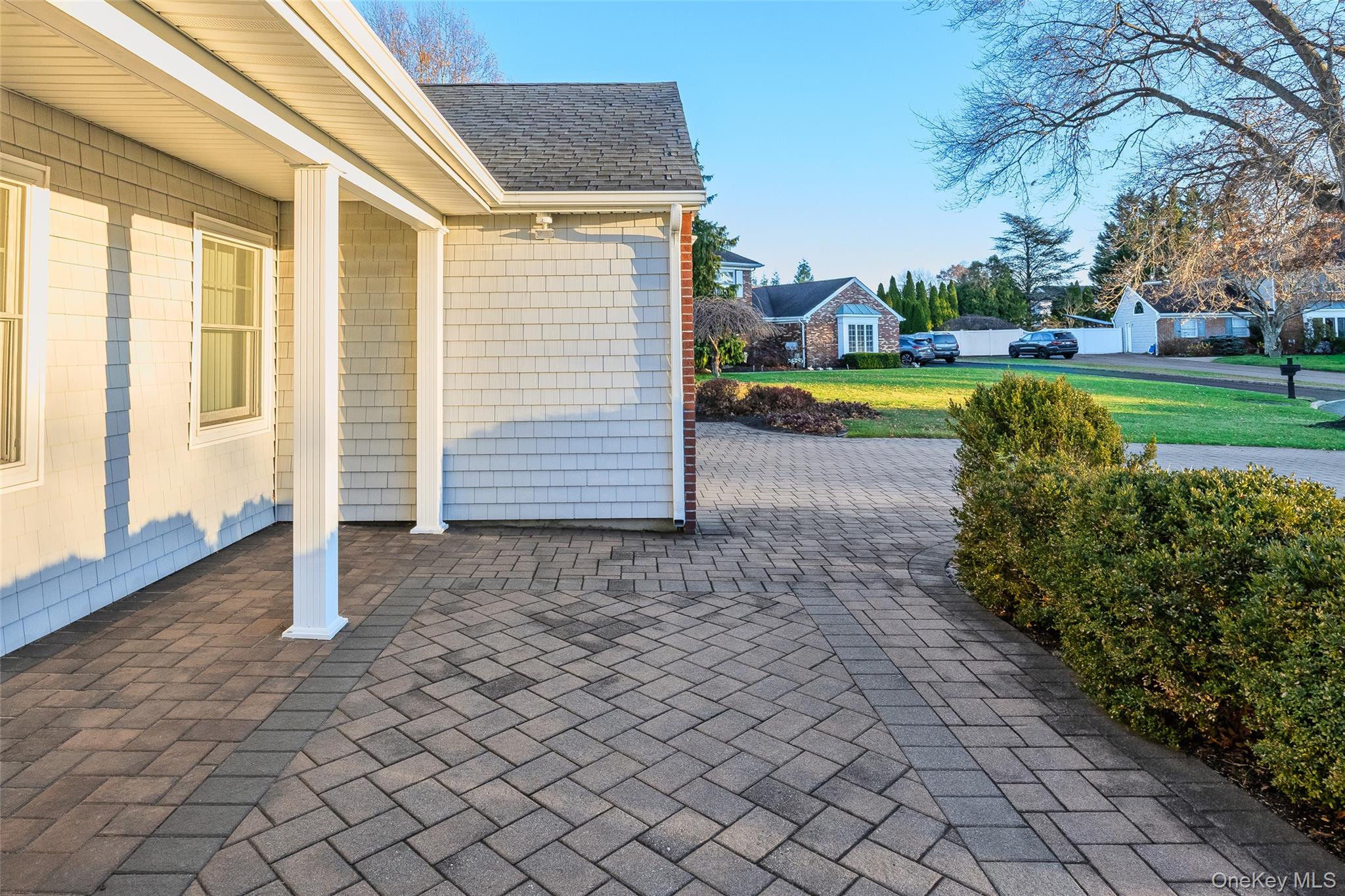 #7 photo, 6 Hillview Court, Commack , NY 11725