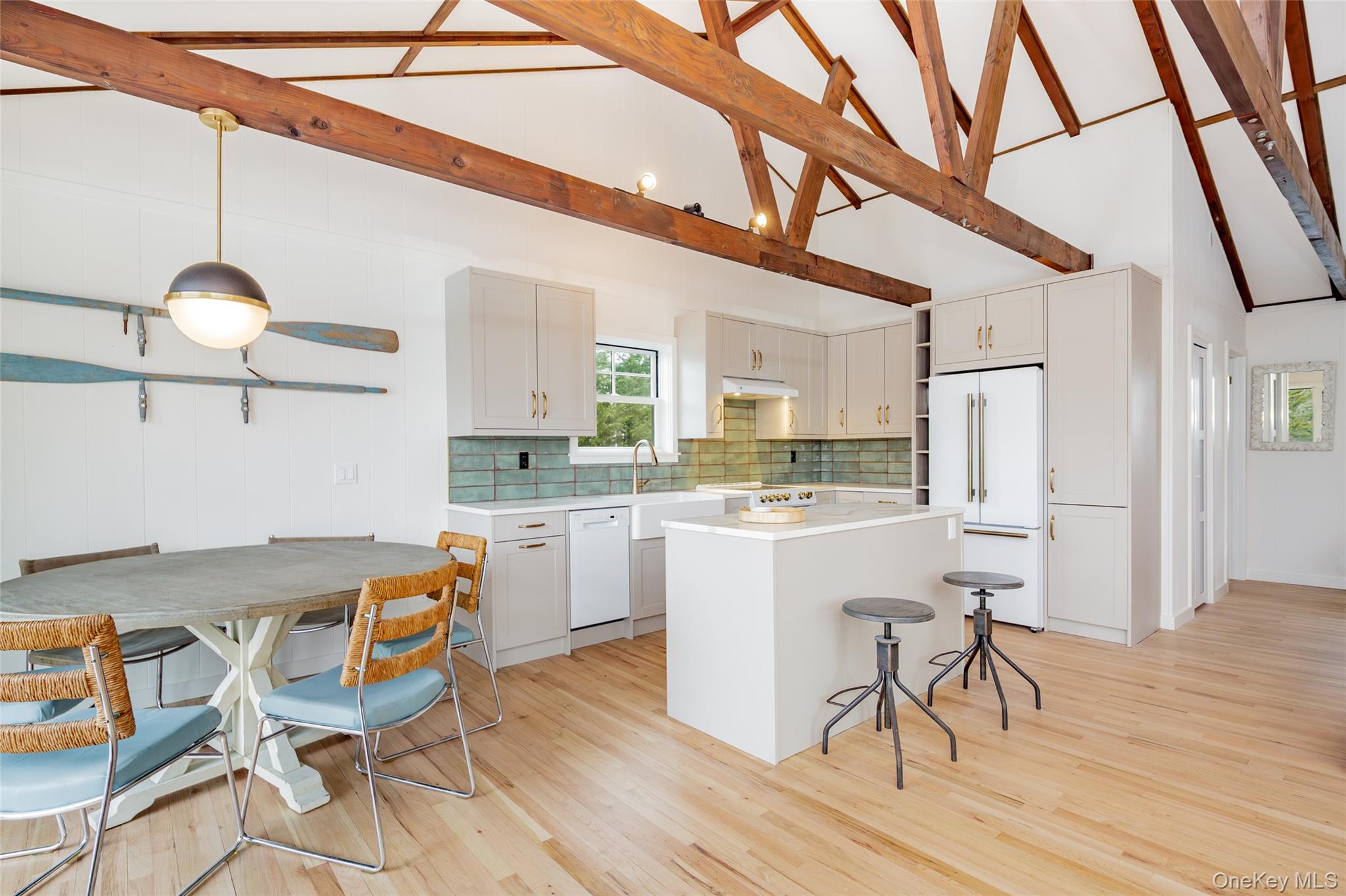 #10 photo, 9 Helens Lane, سوفولك Southampton , NY 11968