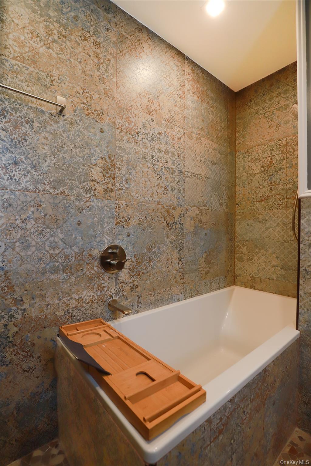 #16 photo, 36-20 190 Street, Flushing , NY 11358