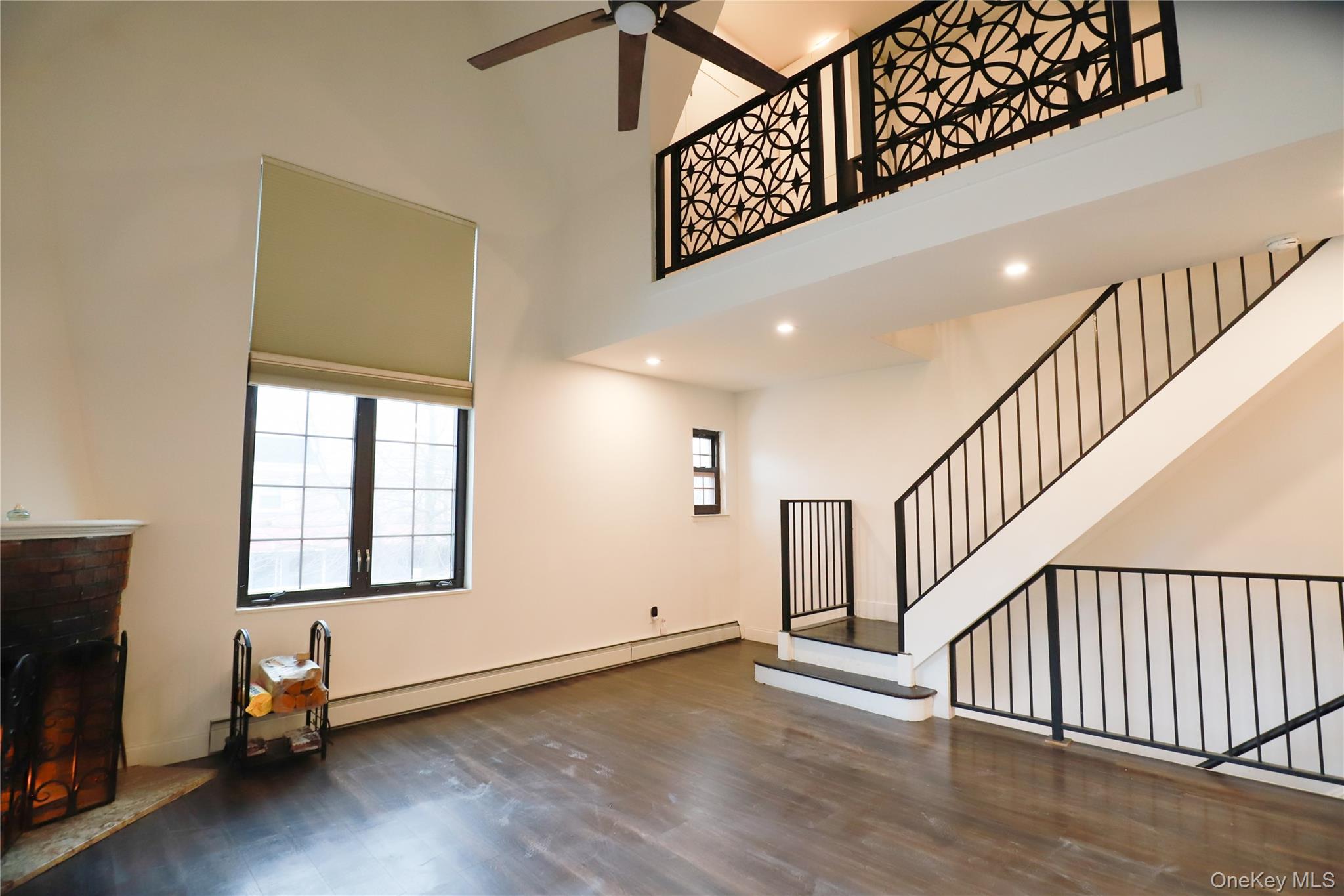 #8 photo, 36-20 190 Street, Flushing , NY 11358