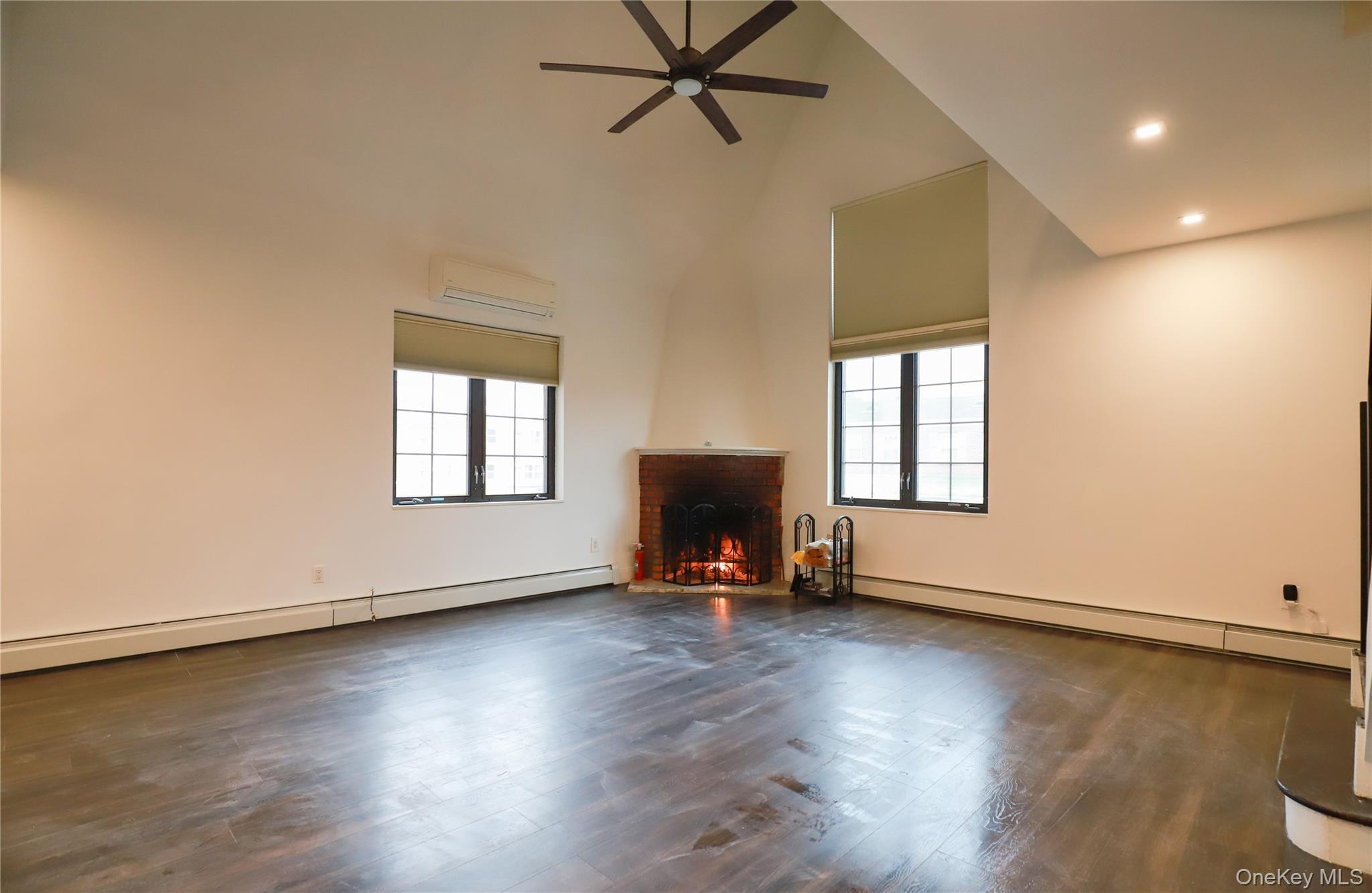 #9 photo, 36-20 190 Street, Flushing , NY 11358