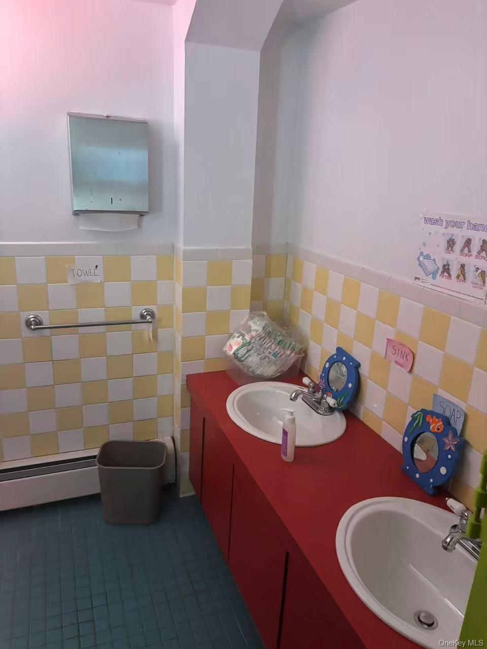 #17 photo, 145-15 34th Avenue, Flushing , NY 11354