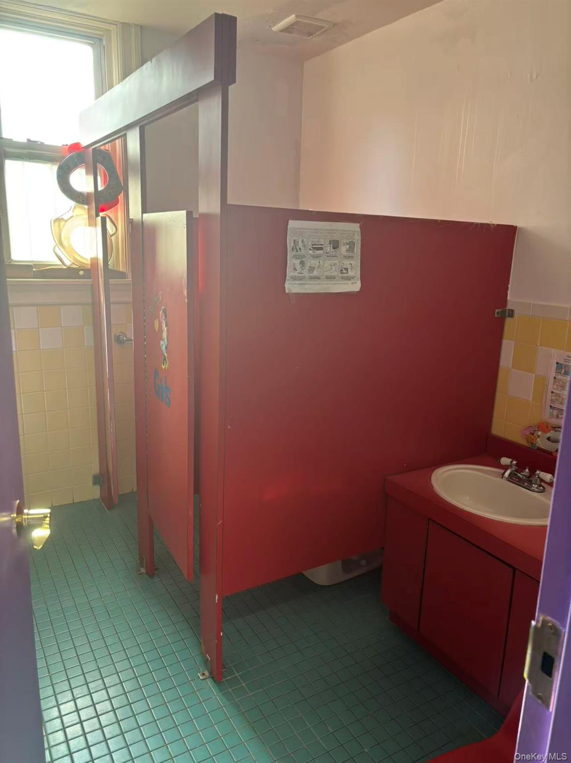 #8 photo, 145-15 34th Avenue, Flushing , NY 11354