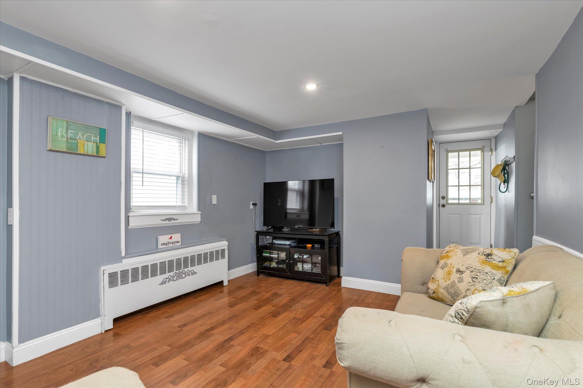 #11 photo, 30 York Street, Malverne , NY 11565