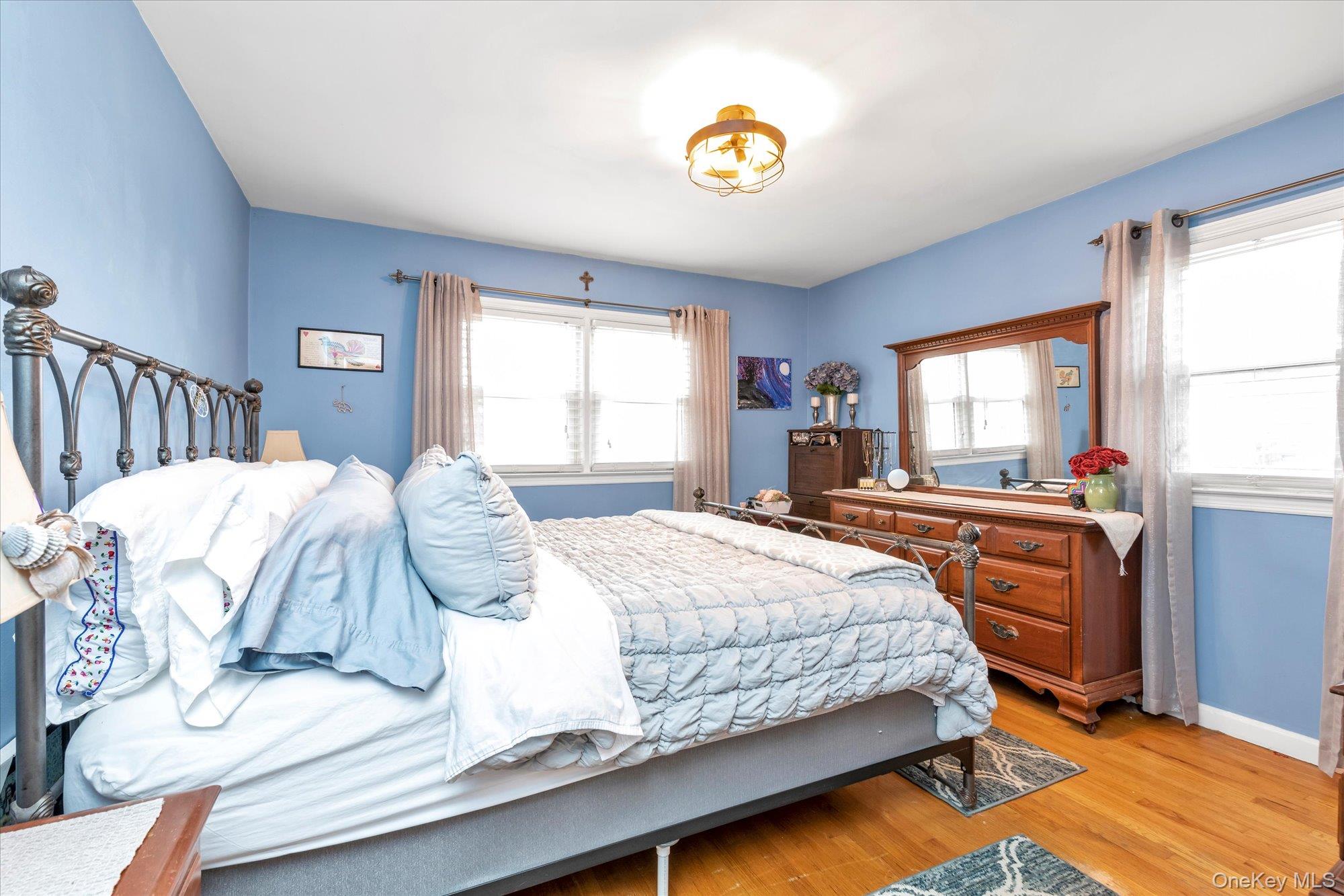 #13 photo, 30 York Street, Malverne , NY 11565