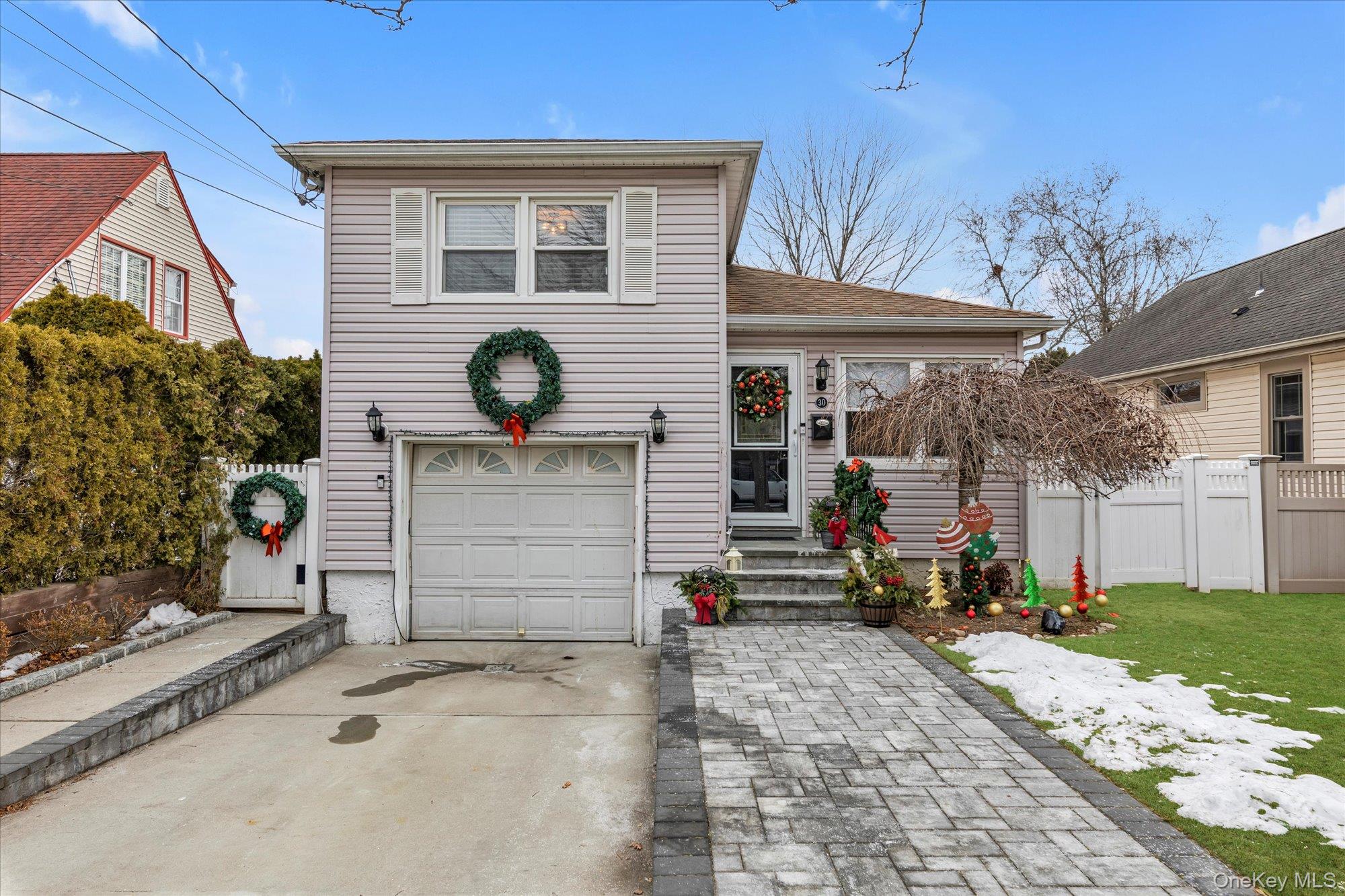 #2 photo, 30 York Street, Malverne , NY 11565