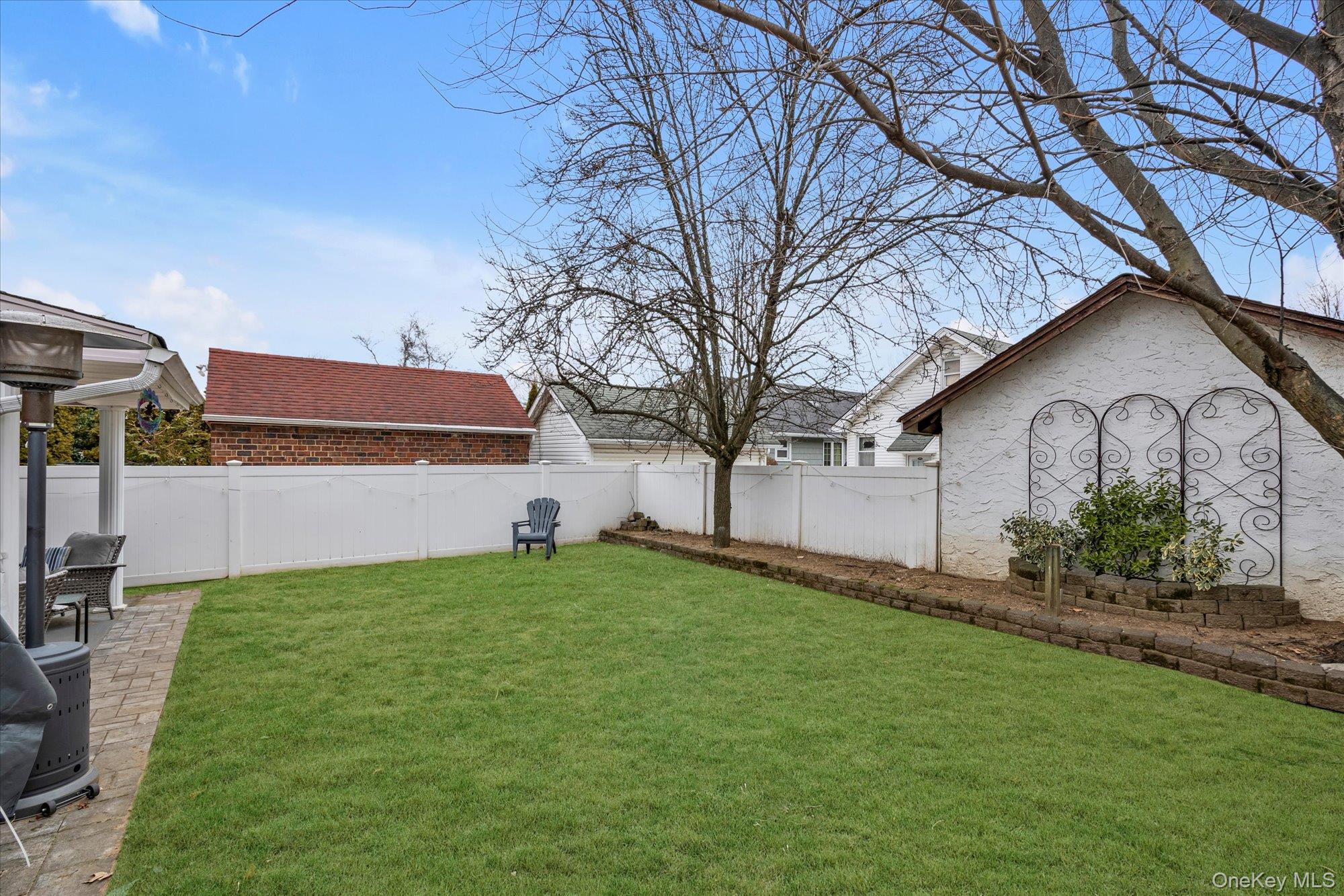 #20 photo, 30 York Street, Malverne , NY 11565