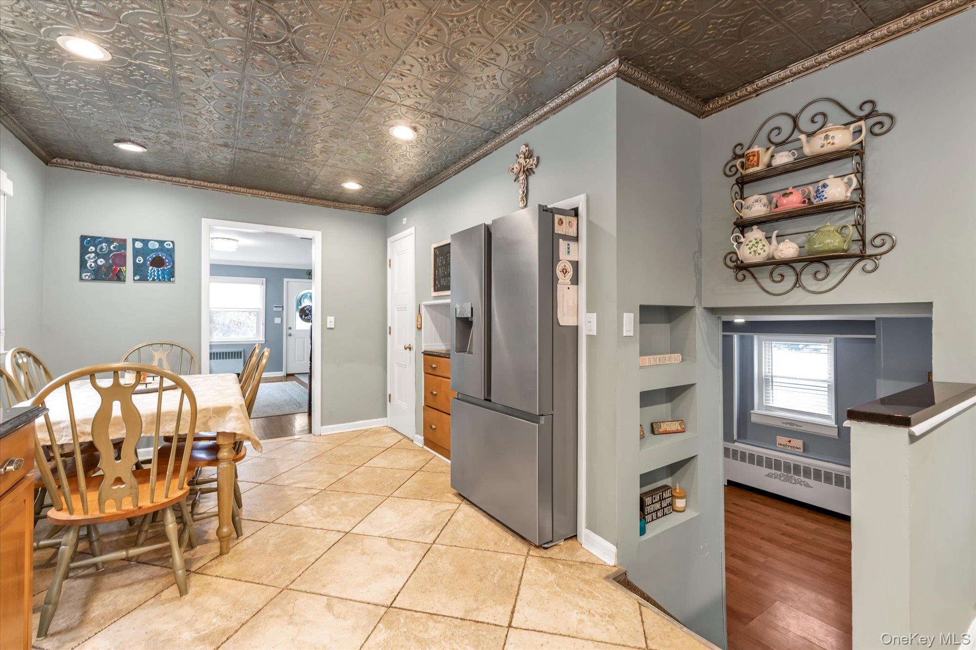 #9 photo, 30 York Street, Malverne , NY 11565