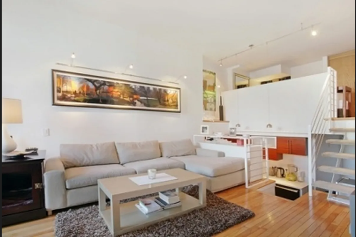 #3 photo, 184 Thompson Street, Greenwich Village , NY 10012