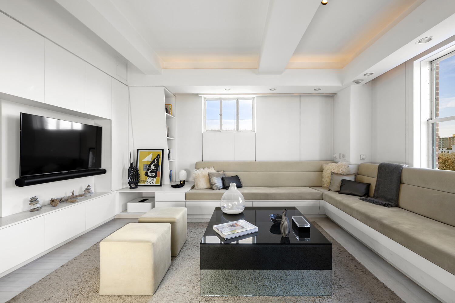 #4 photo, 143 Ave B, East Village , NY 10009