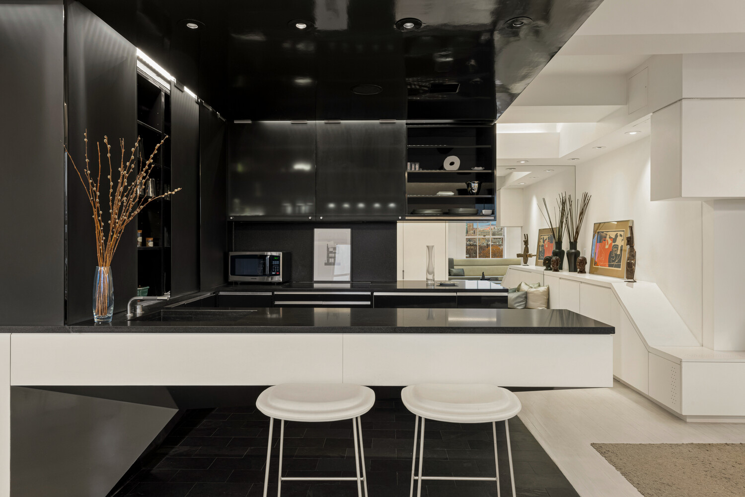 #5 photo, 143 Ave B, East Village , NY 10009