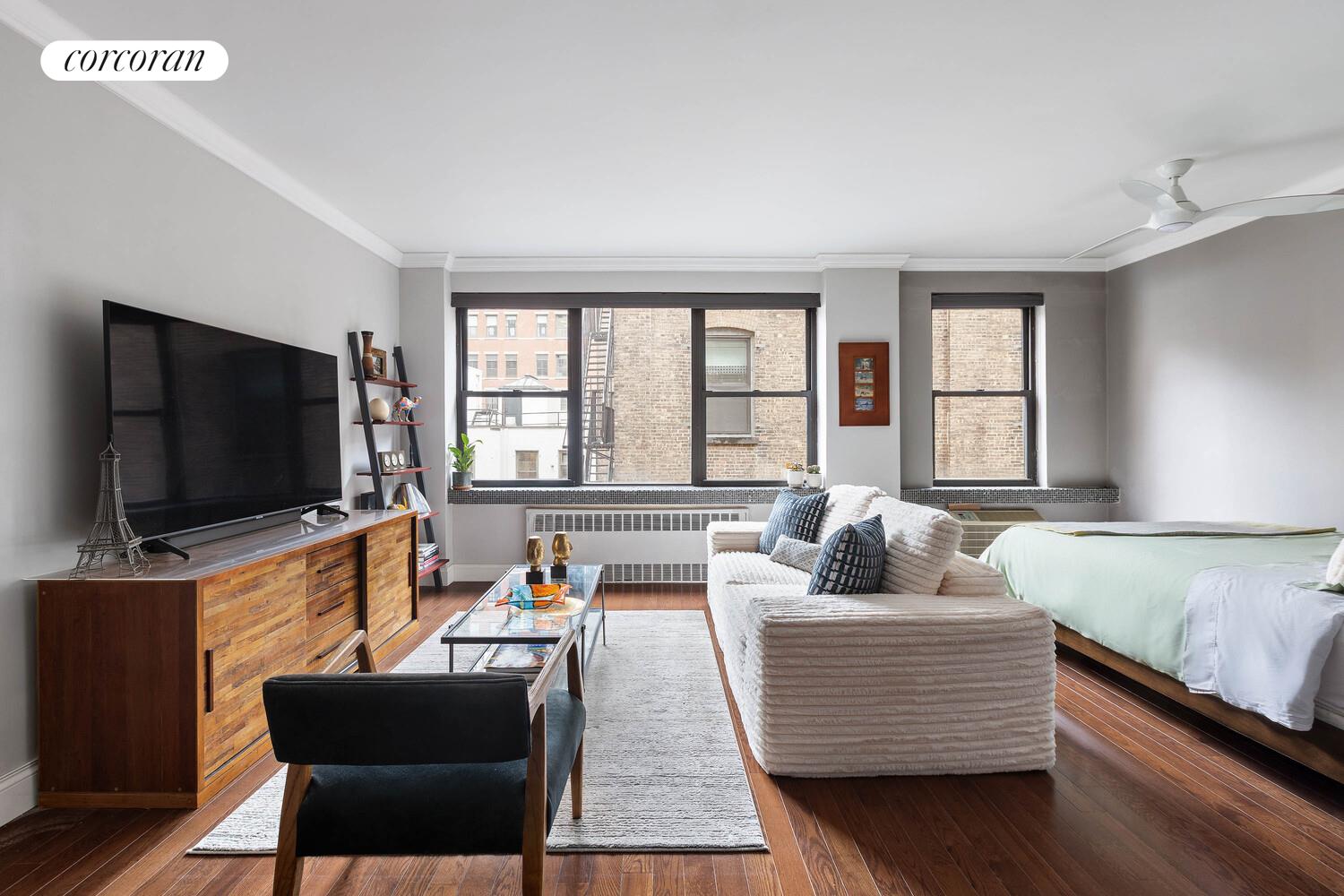 #5 photo, 49 W 12TH Street, मैनहटन Greenwich Village , NY 10011