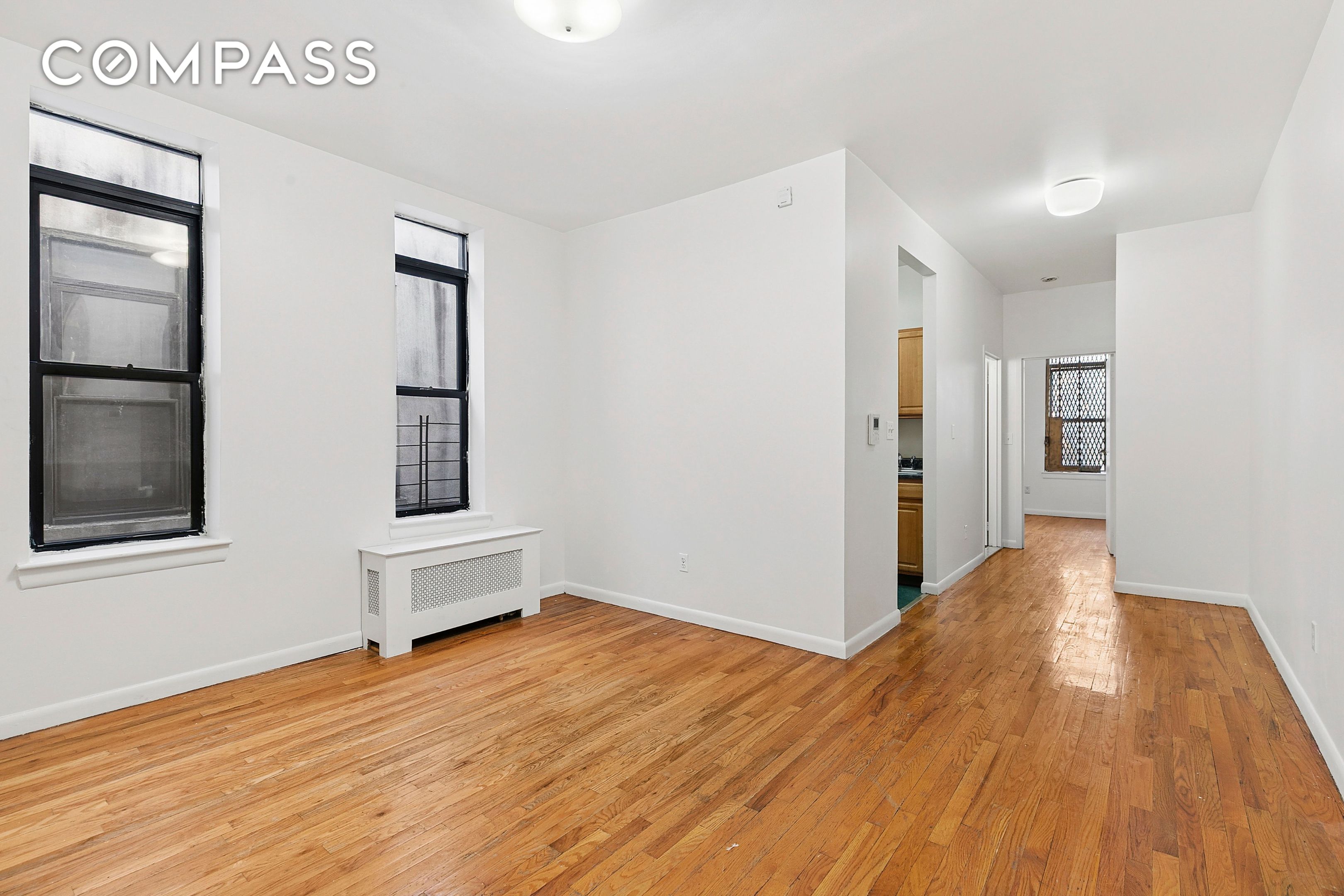 #3 photo, 11 St Nicholas Avenue, मैनहटन Harlem , NY 10026